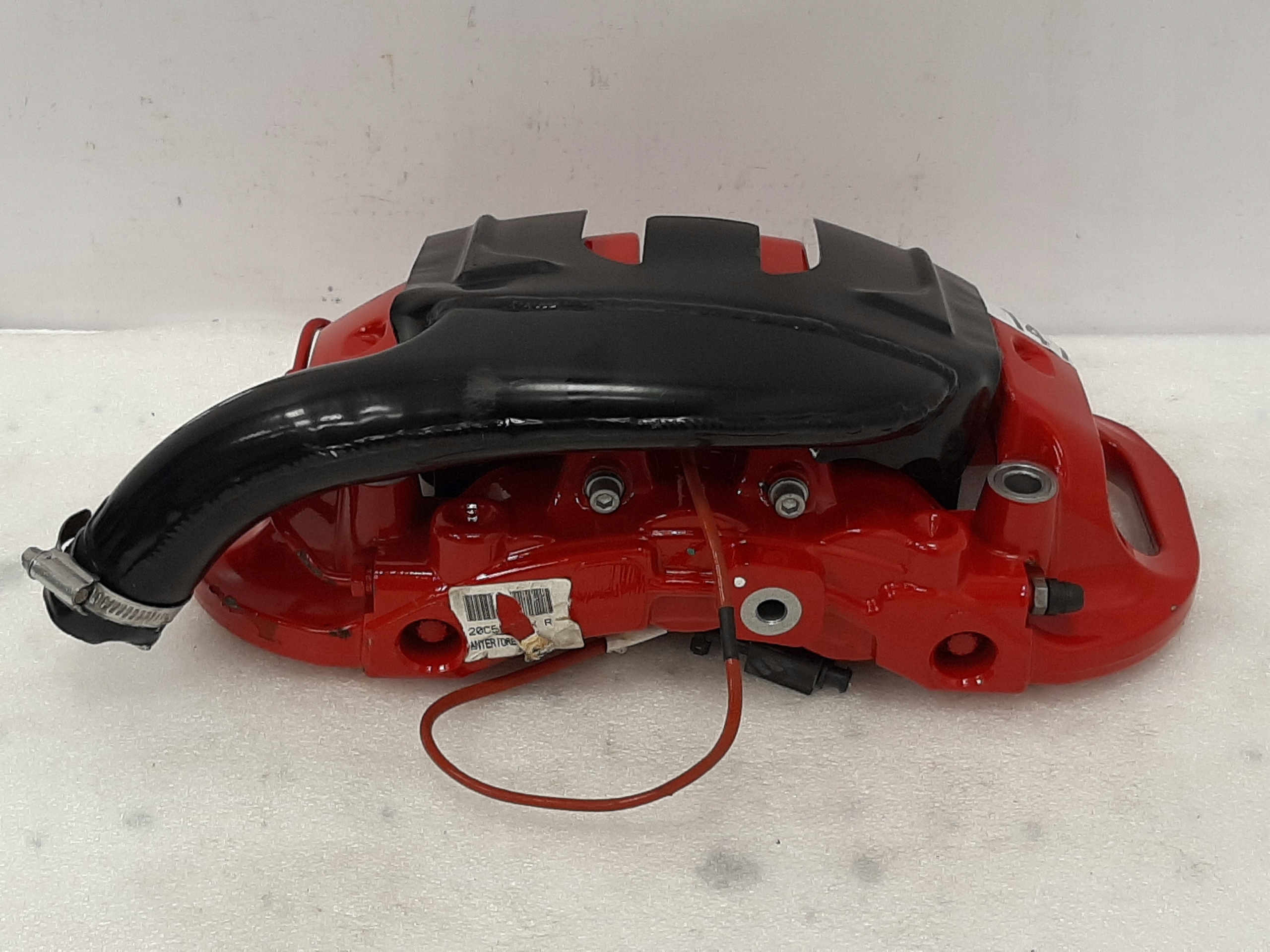 Суппорта Ferrari F8 488 812 FF, большие передние тормоза - galeria