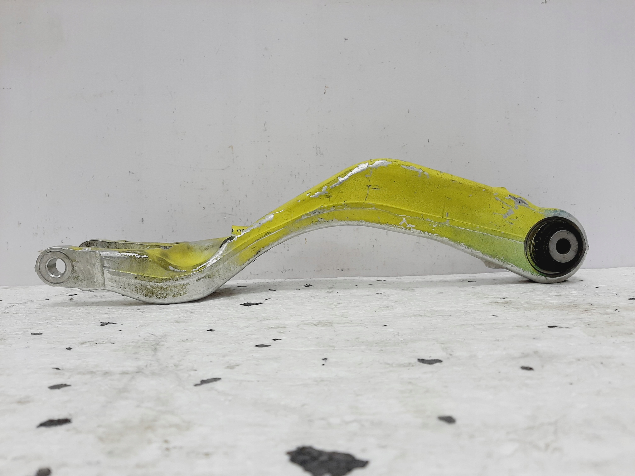 Rear Control Arm Mercedes W205 C63 AMG - galeria