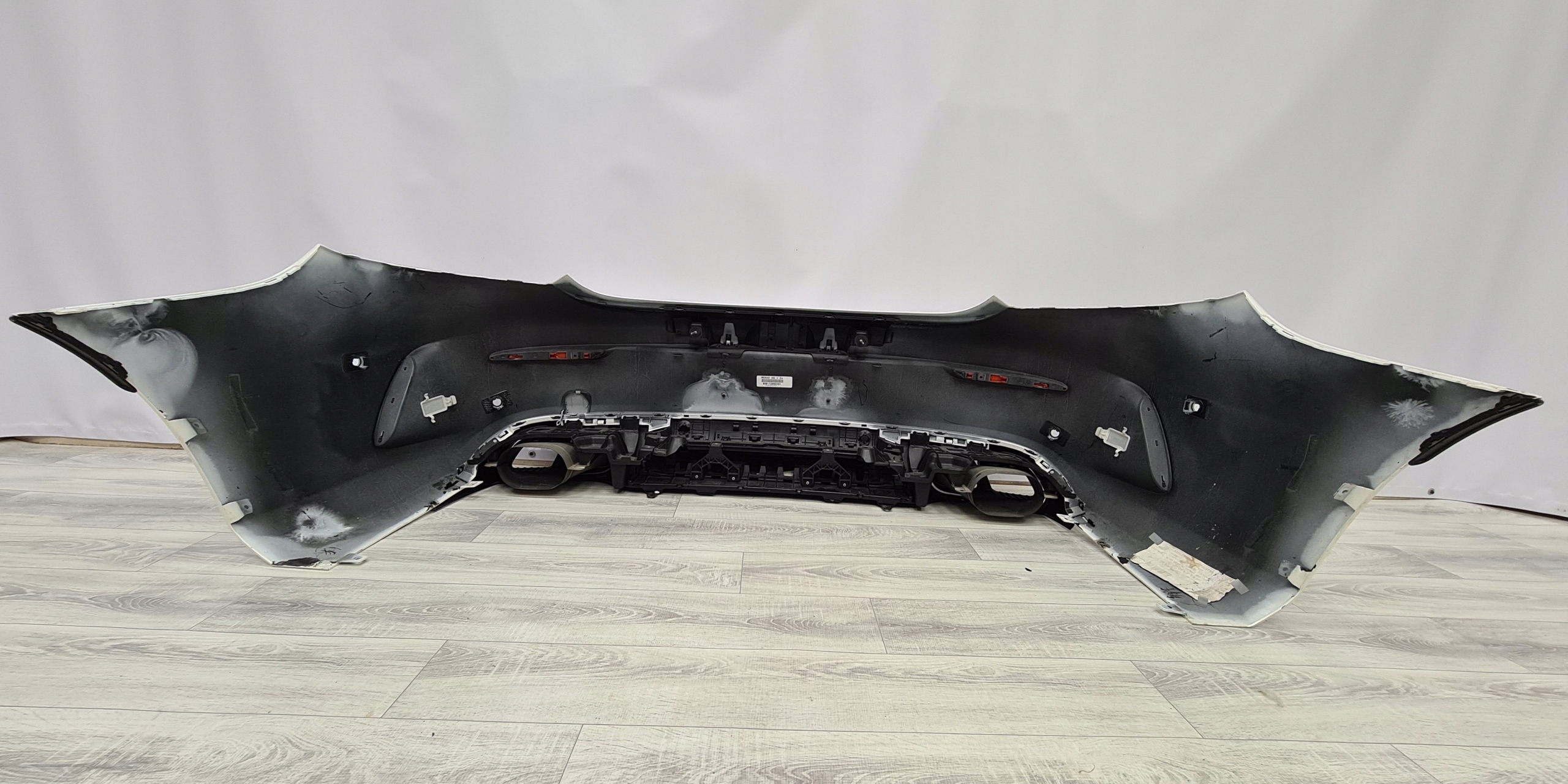 Mercedes C W205 63 AMG REAR BUMPER COMPLETE LIFT - galeria