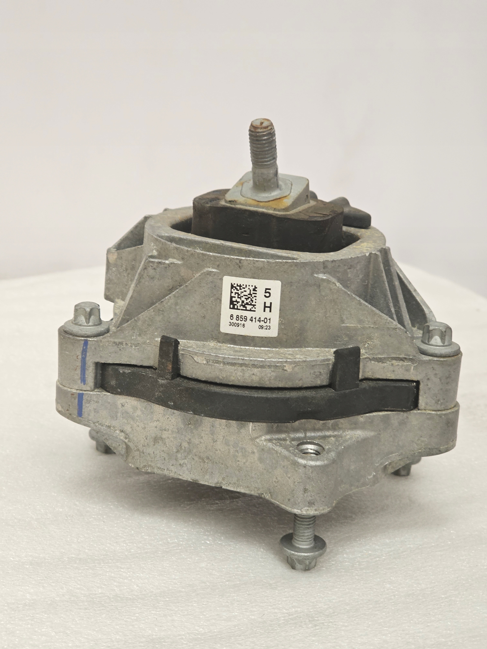 Подушка двигателя BMW F20 F22 F30 F21 F32 F36 6859414 - galeria