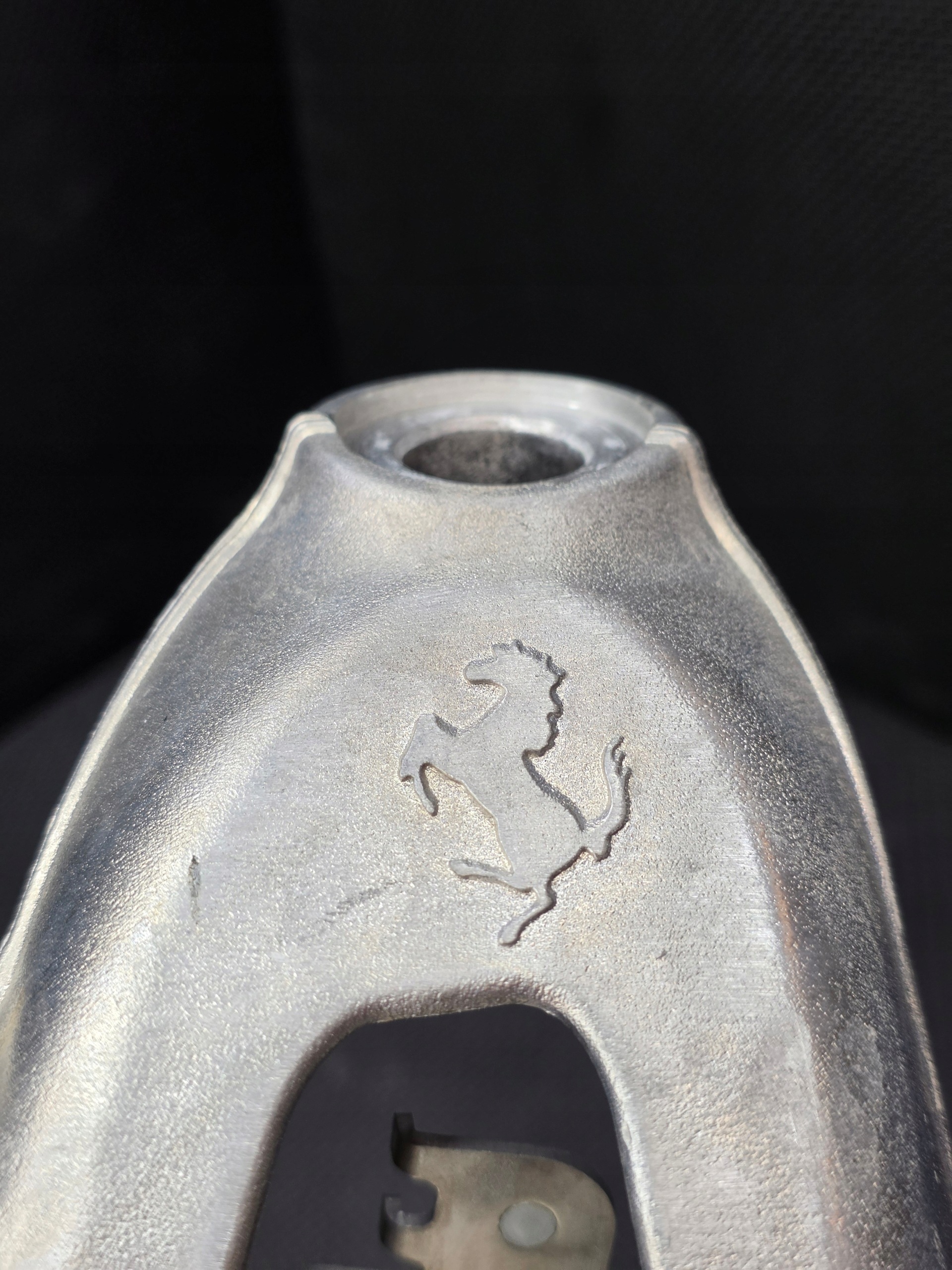 Zwrotnica Piasta Ferrari 296 PRAWY PRZÓD 343013 - galeria