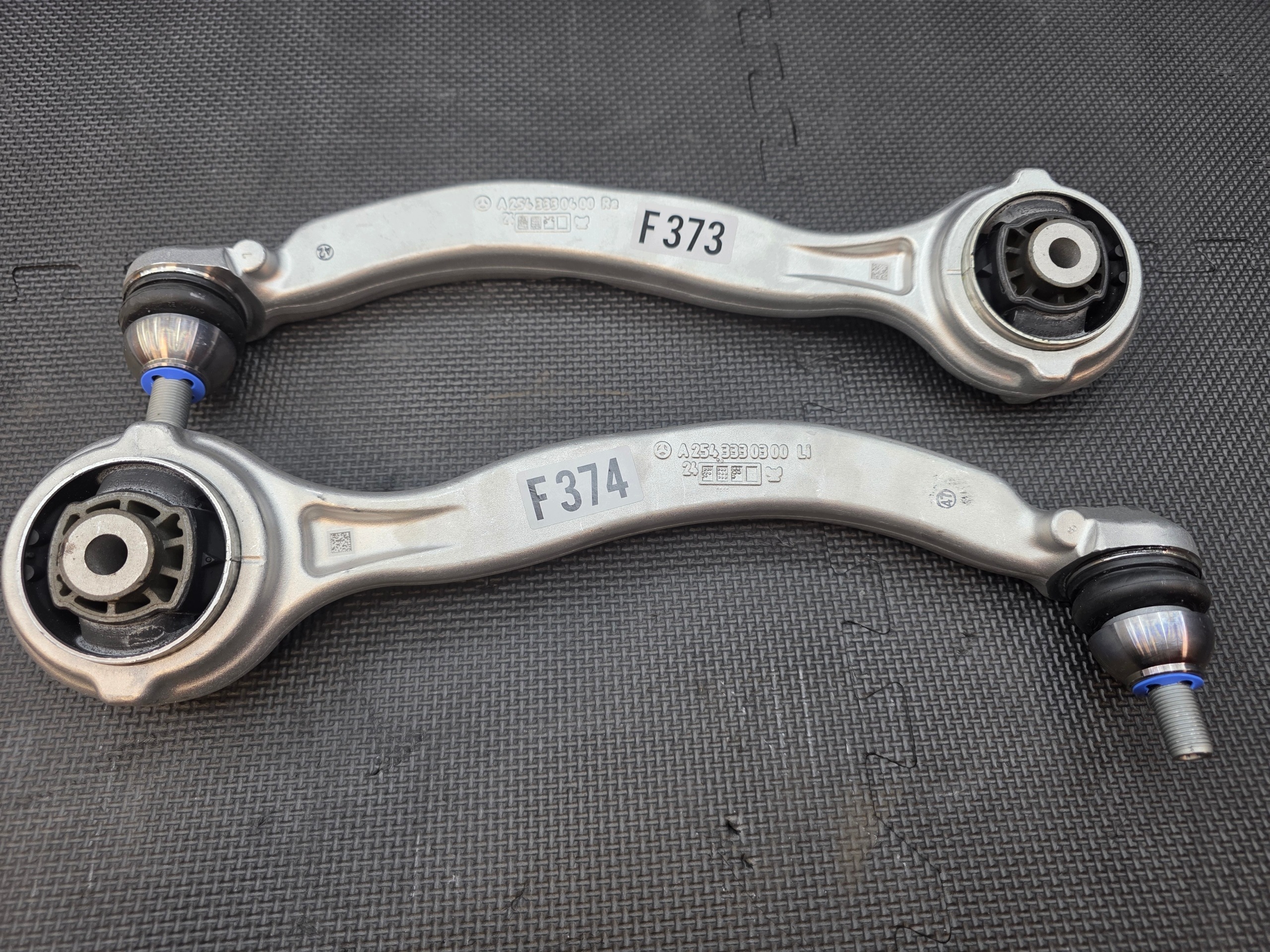 Wahacz Przedni Prawy Mercedes W254 A2543303201 - galeria