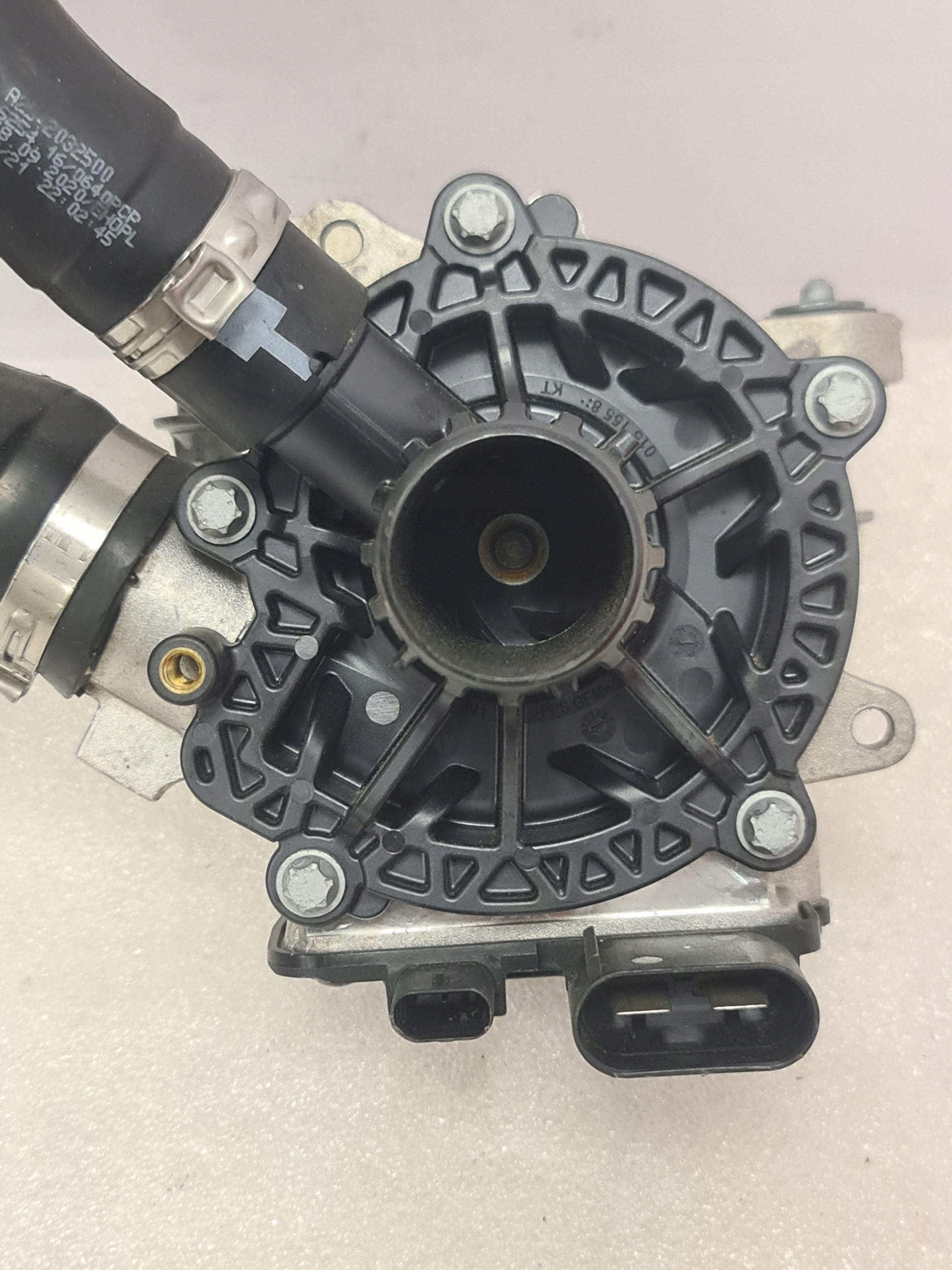 Wasserpumpe Mercedes OM254 254 GLC W254 - galeria