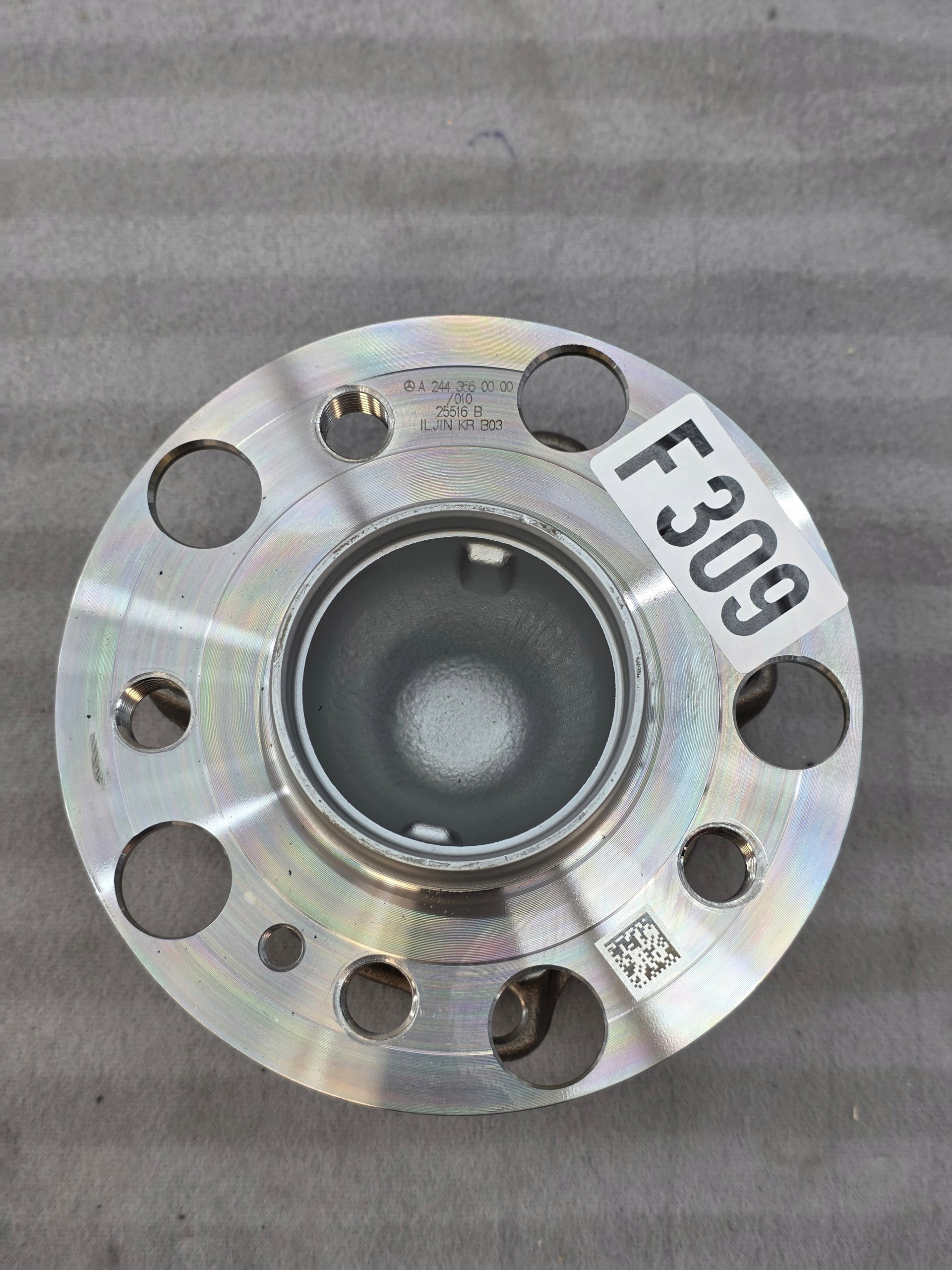Piasta Łożysko TYŁ Mercedes W174 W178 CLA C174 C178 - galeria