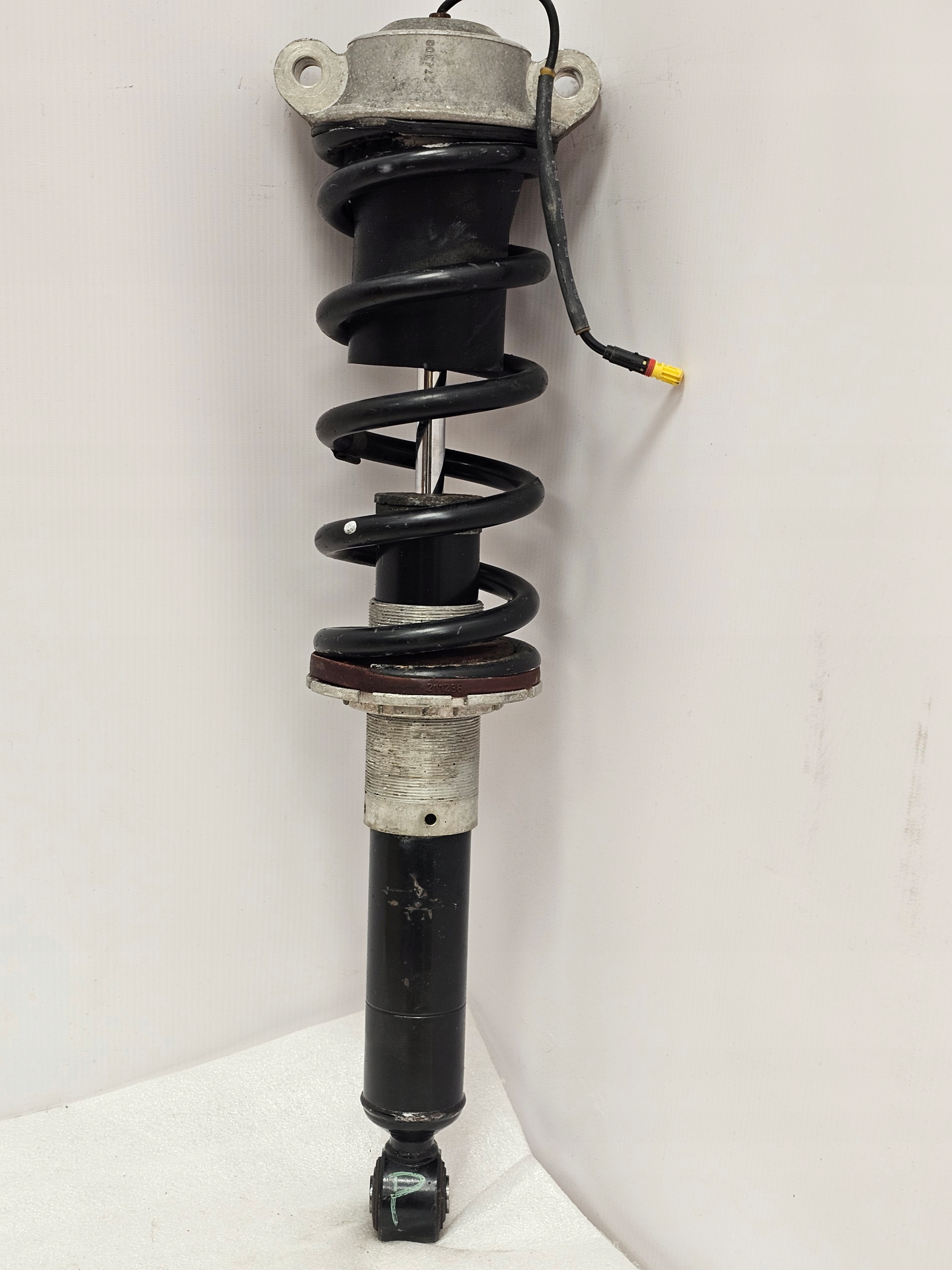 Shock Absorber Rear FERRARI GTC4 Lusso - galeria