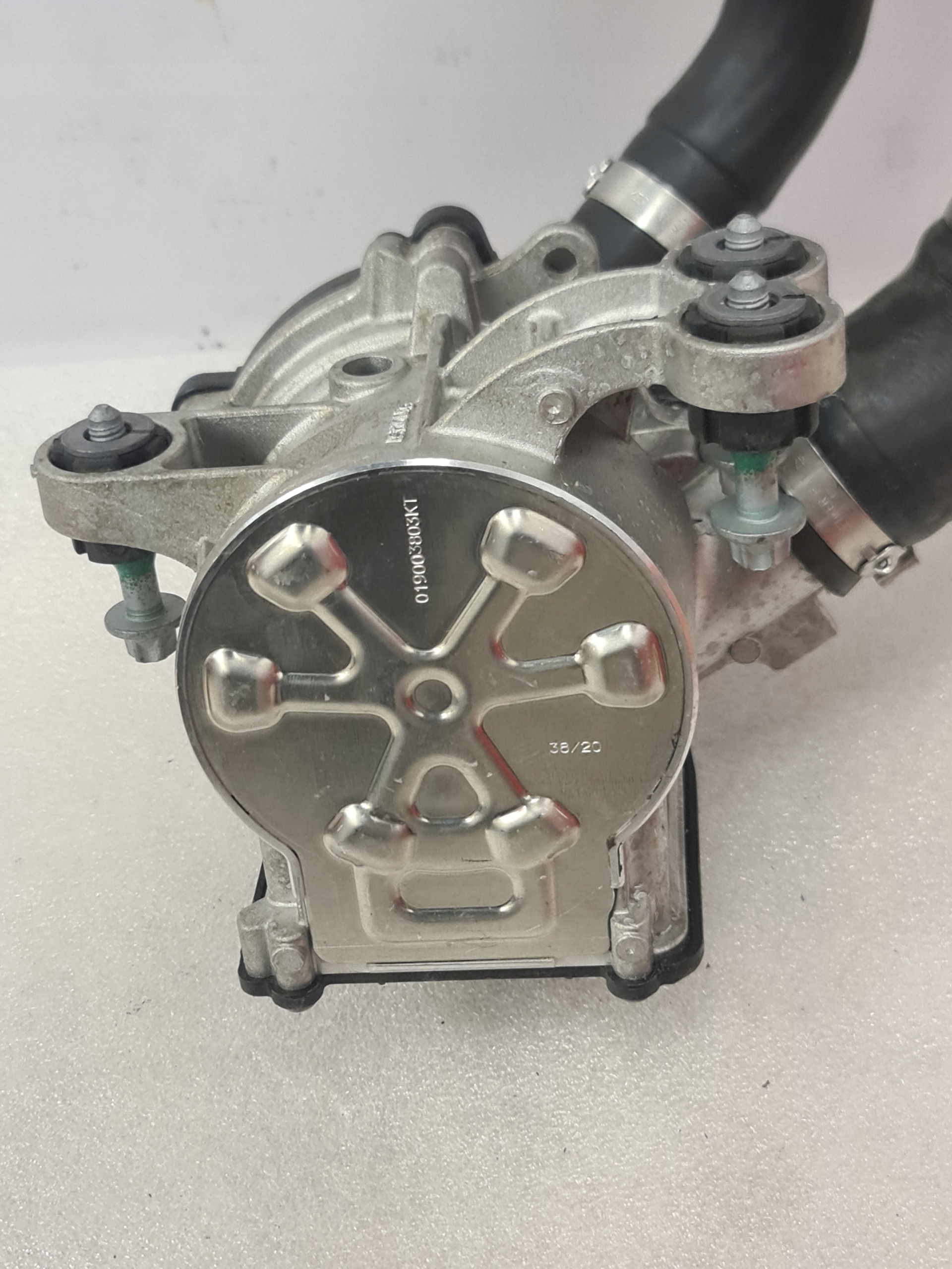Wasserpumpe Mercedes OM254 254 GLC W254 - galeria
