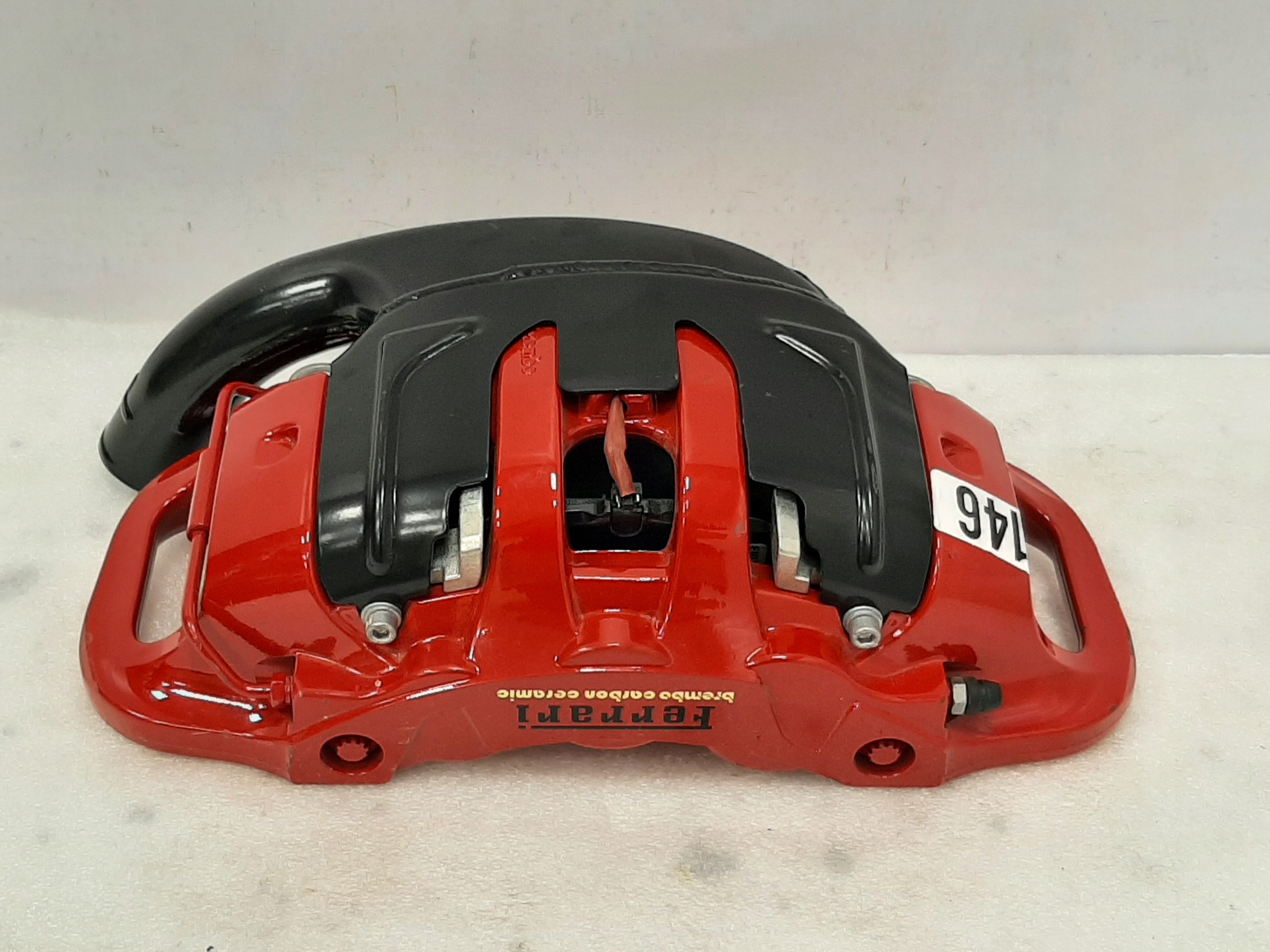 Суппорта Ferrari F8 488 812 FF, большие передние тормоза - galeria