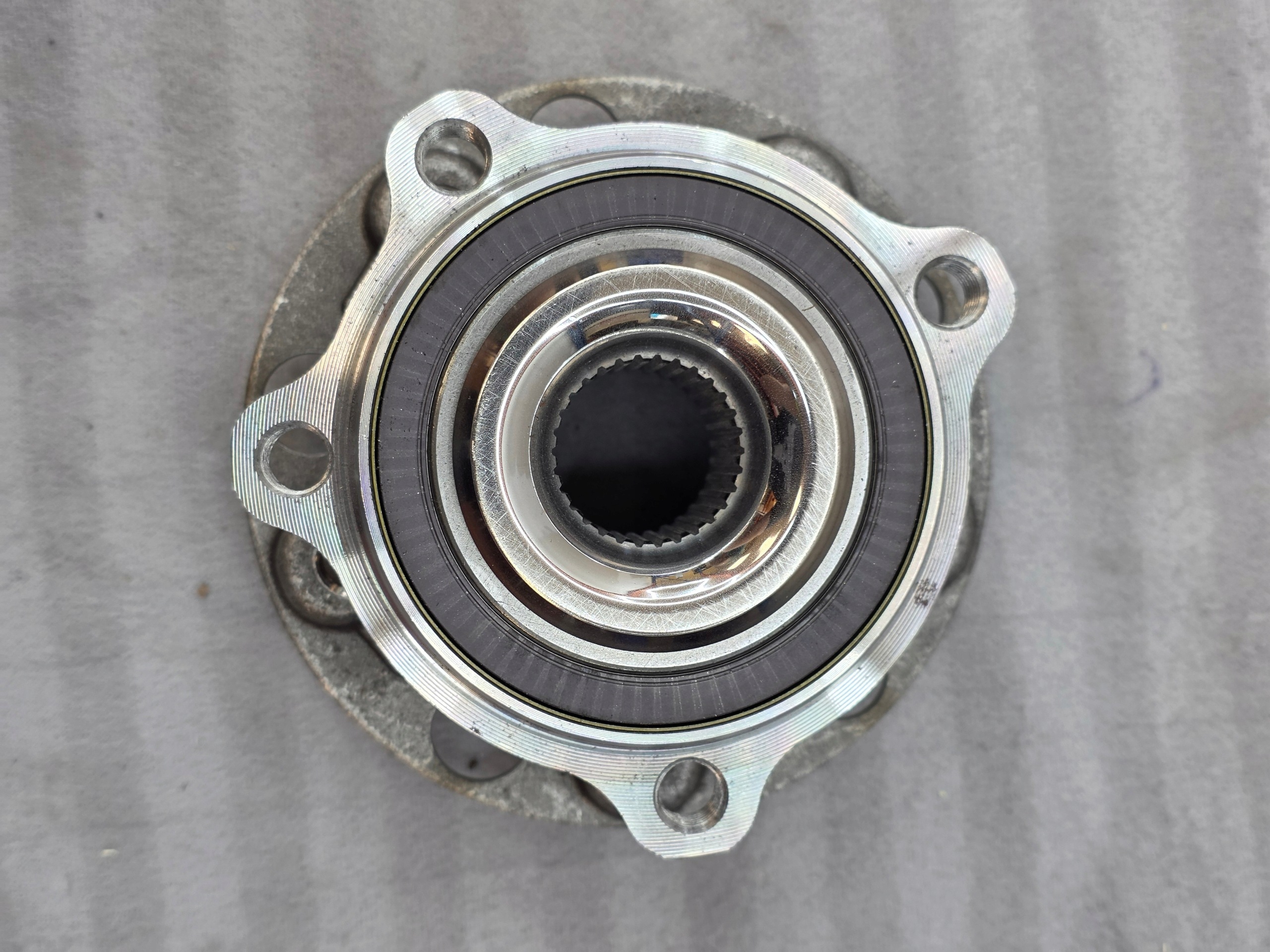 Hub Bearing REAR Mercedes W174 W178 CLA C174 C178 4M 4x4 - galeria