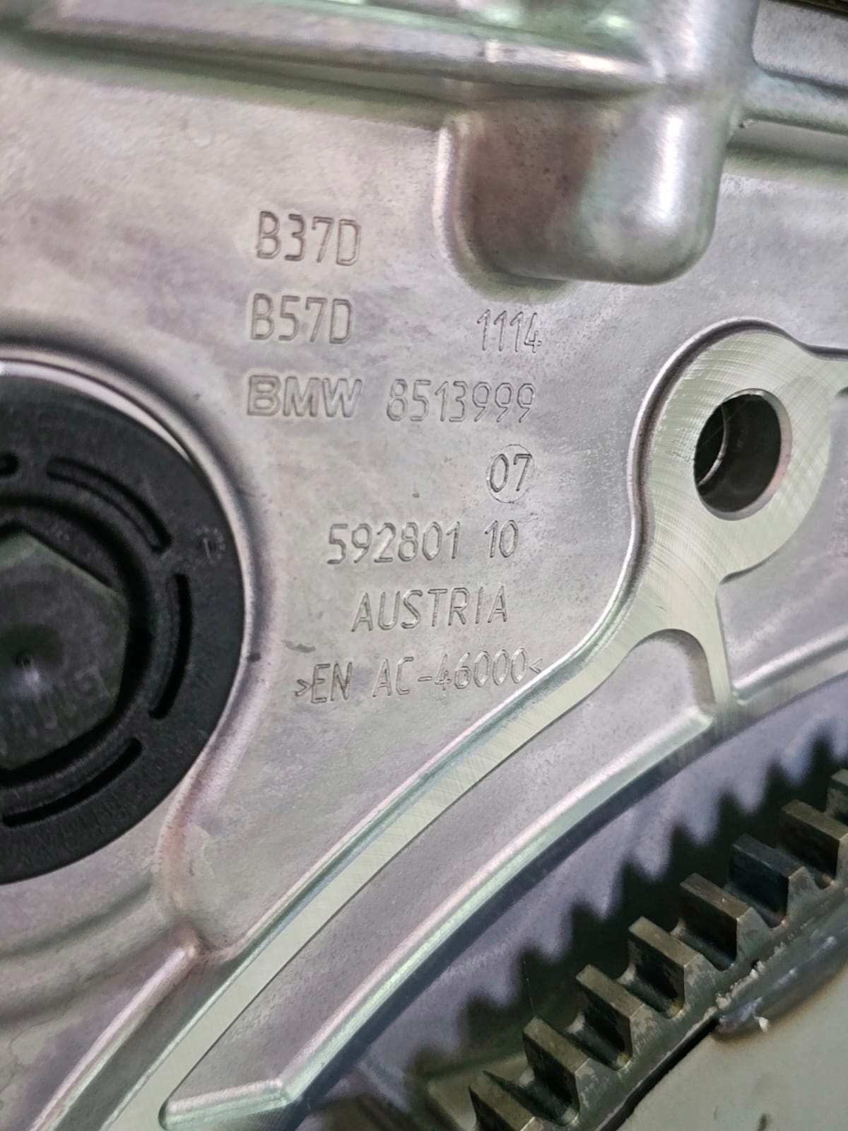 BMW B57-Motor komplett und neu B57D30B 3.0D 320 km - galeria