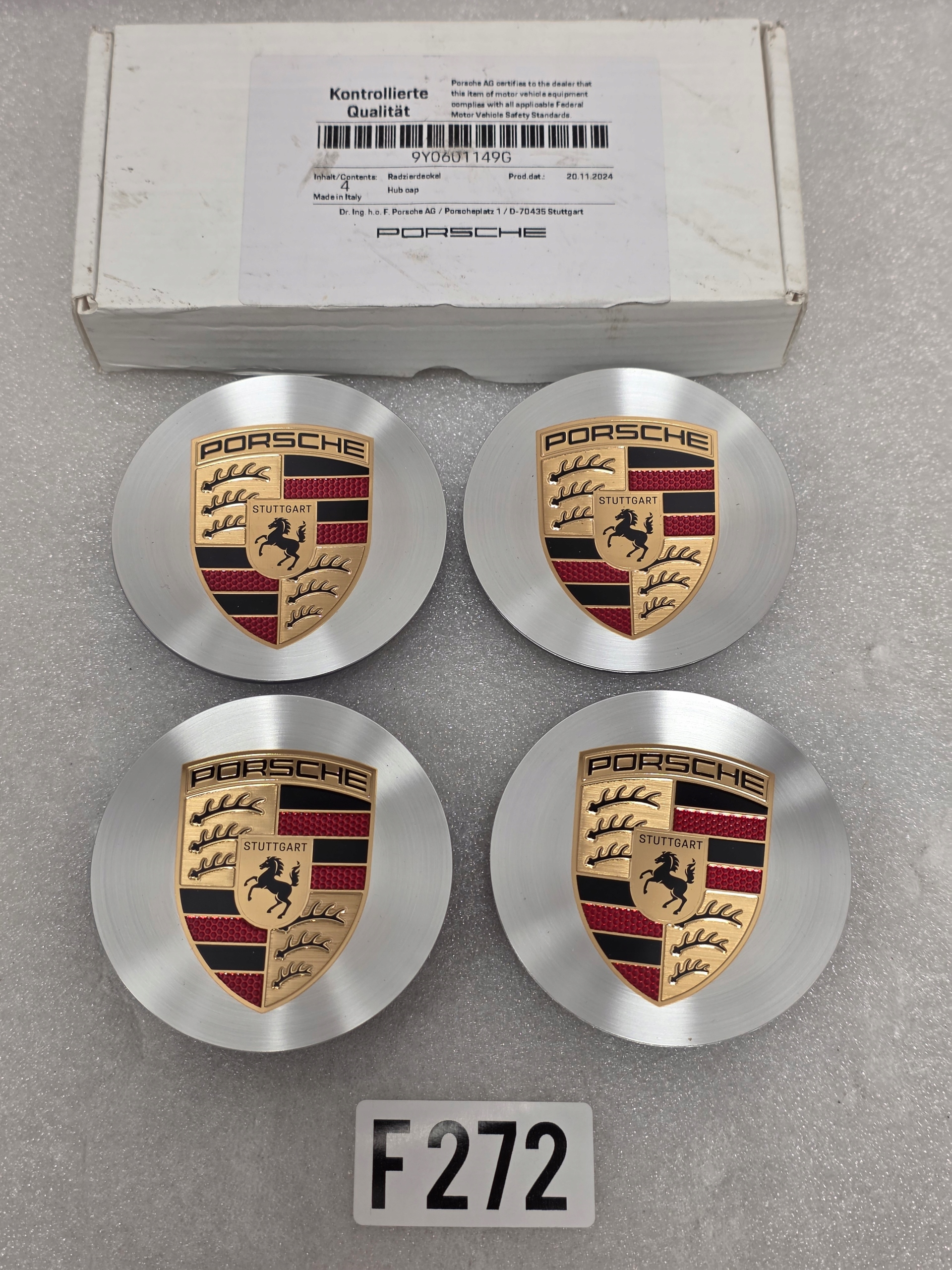 Центральные колпаки Декоративная накладка PORSCHE - galeria