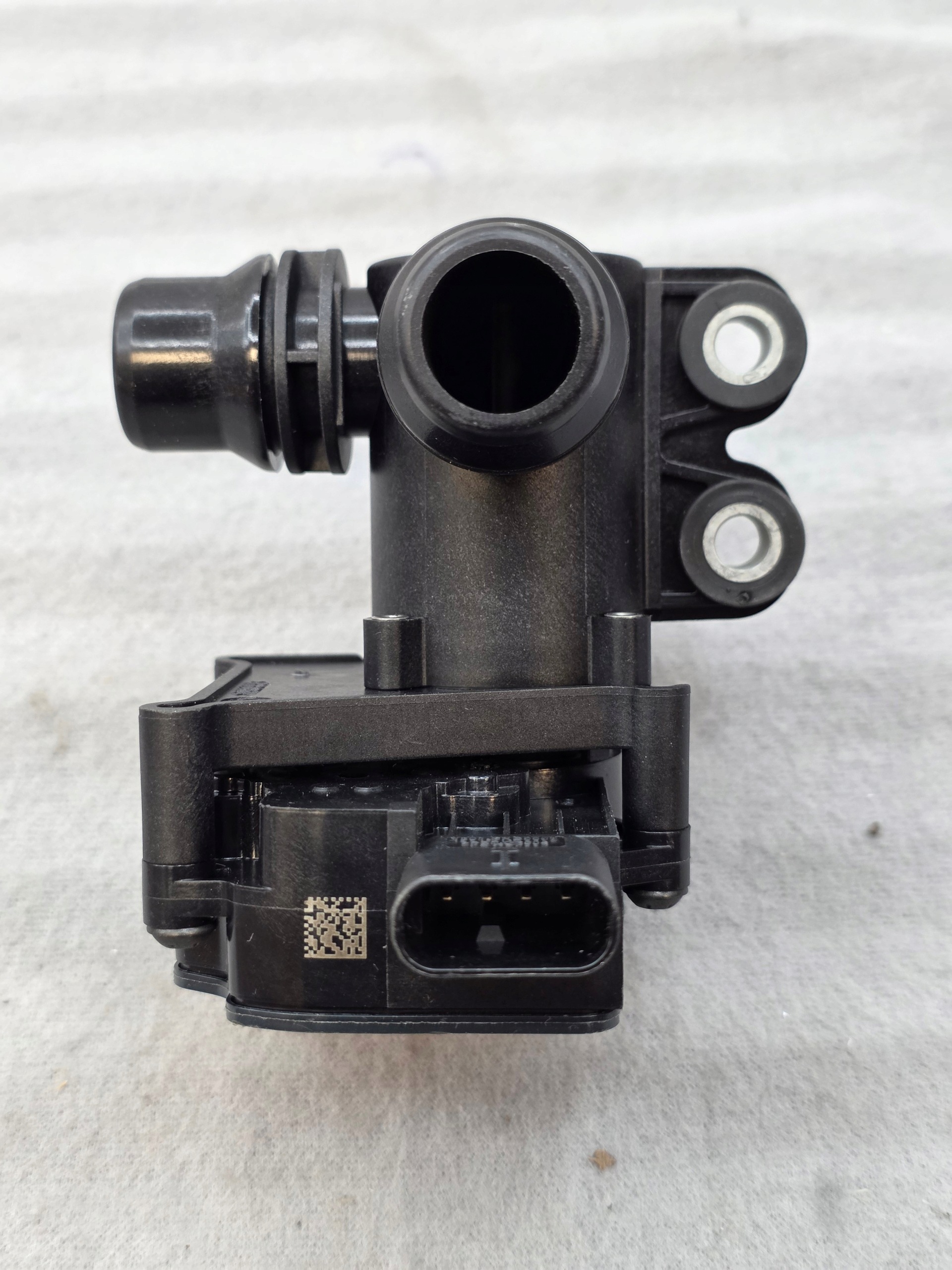 Mercedes Kühlwasserventil A0005061500 - galeria