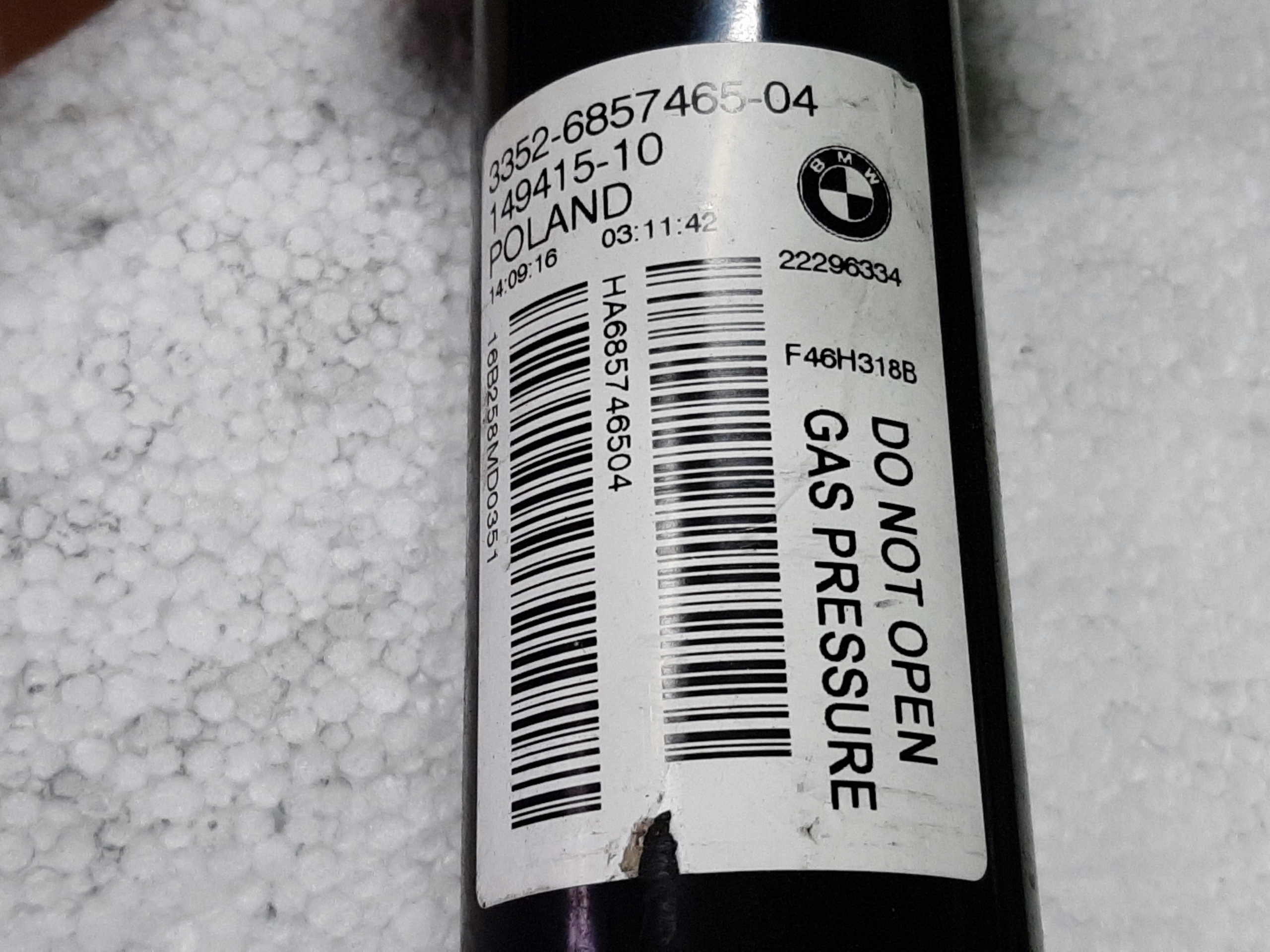 BMW F46 shock absorber Left Right Rear - galeria