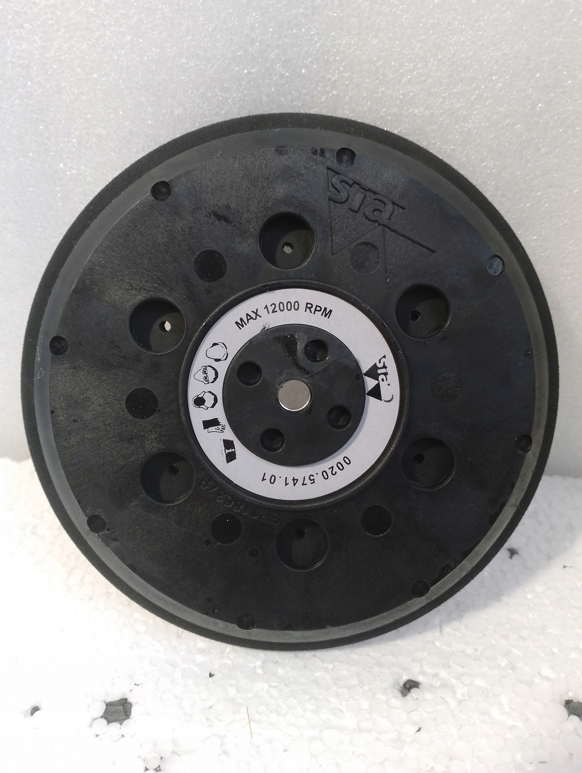 Sanding disc for eccentric sanders SIA Abrasives 0020.5741.01 - galeria
