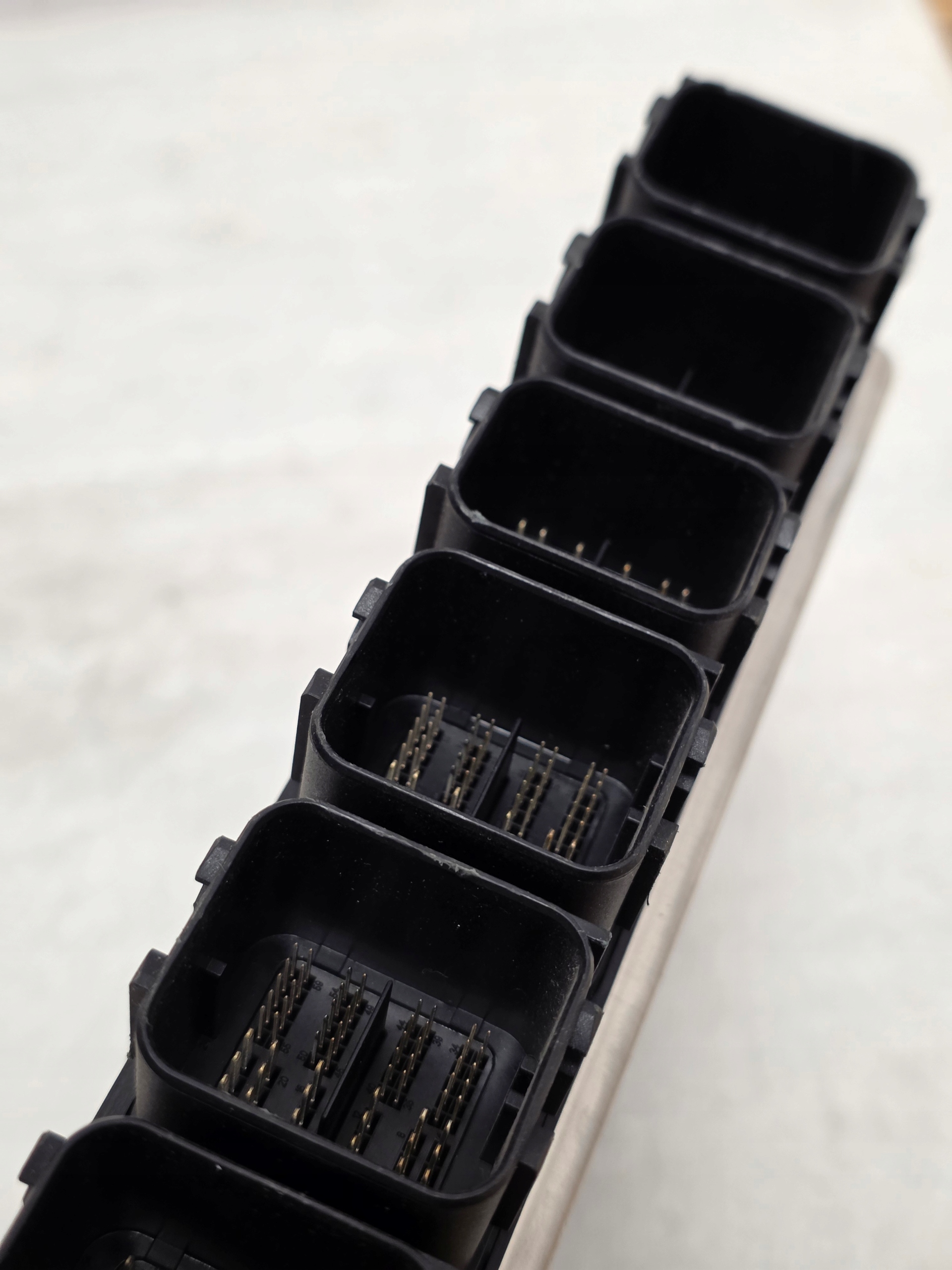 Motorsteuergerät ECU A1399000400 OM139 - galeria