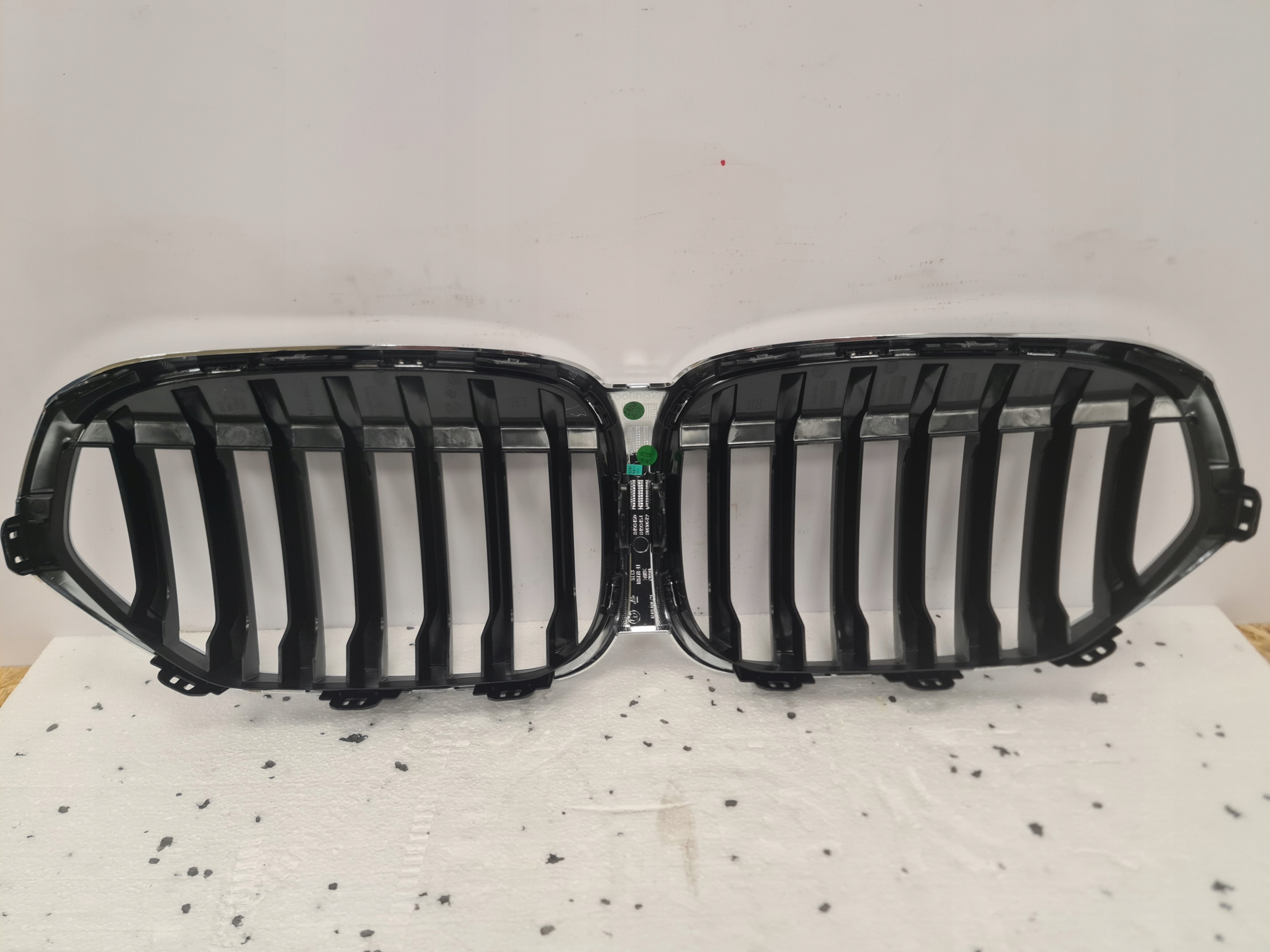 Nierengrill BMW X1 F48 LCI Lift X-Line Dummy Grill - galeria