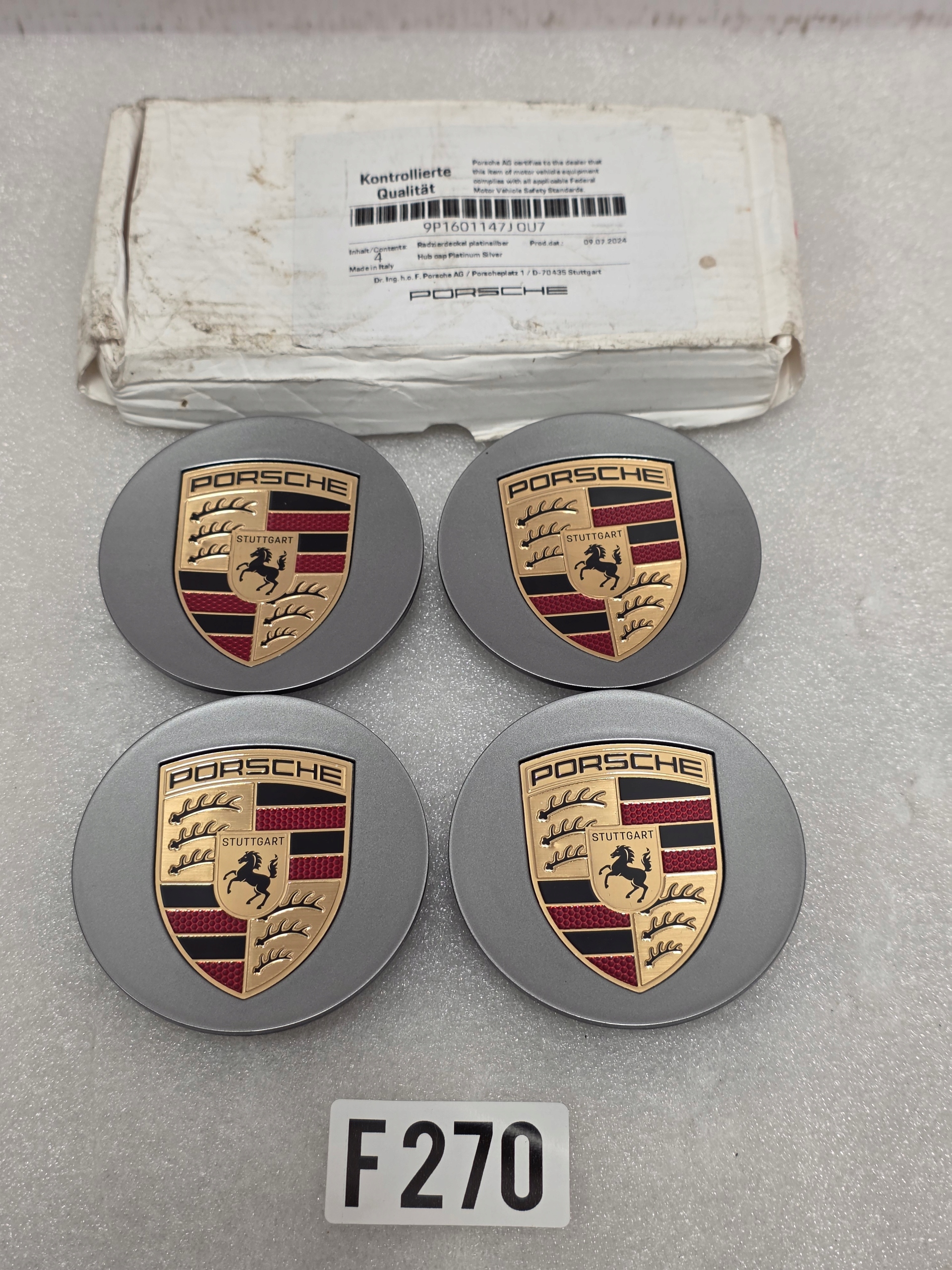 Центральні ковпаки Декоративна кришка PORSCHE OU7 Platinum Silver - galeria
