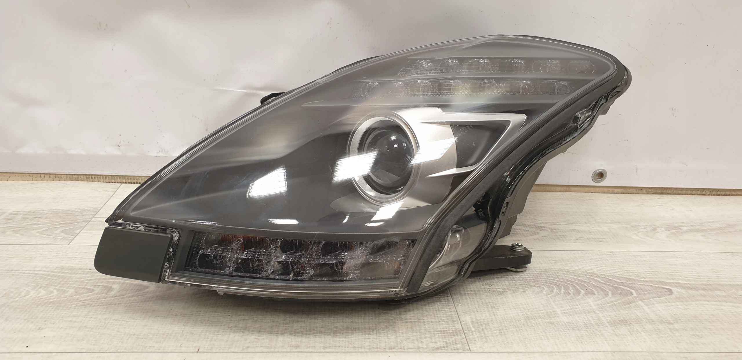 Lampa Mercedes W197 SLS Bi Xenon Lewa Kompletna - galeria