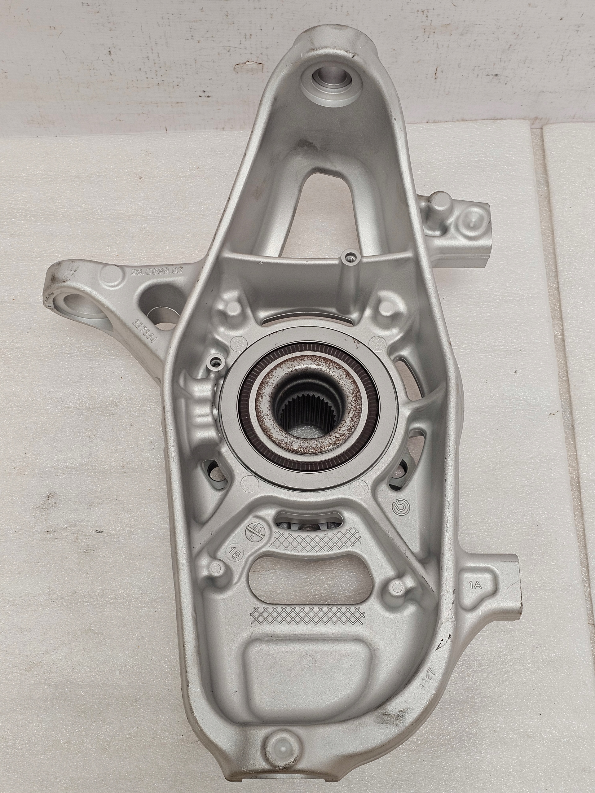 Ступица поворотного кулака Ferrari 458 488 812 F12 ПЕРЕДНЯЯ ПРАВАЯ - galeria