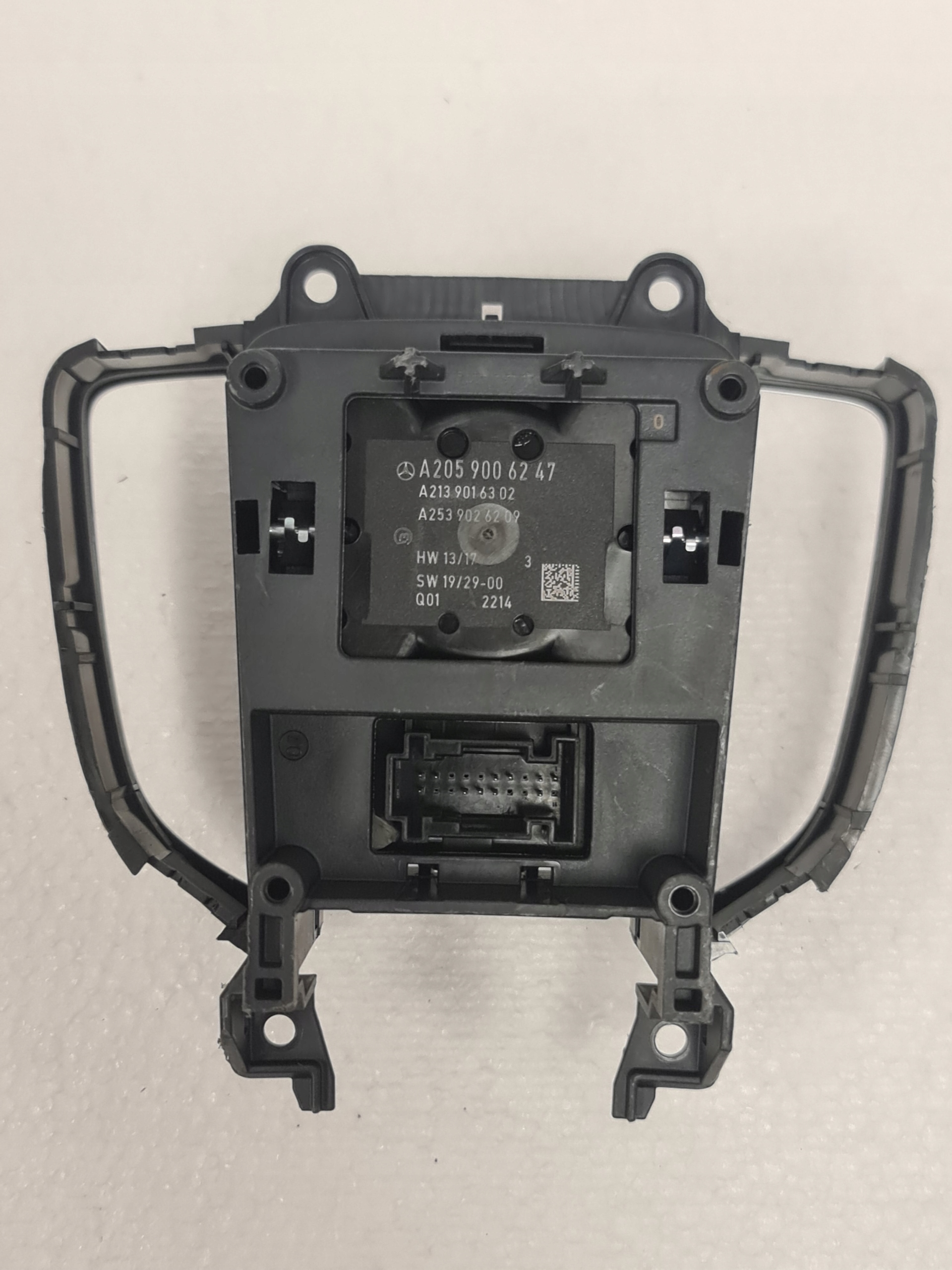 Comand Mercedes W205 9G Touchpad iDrive-Knopf - galeria