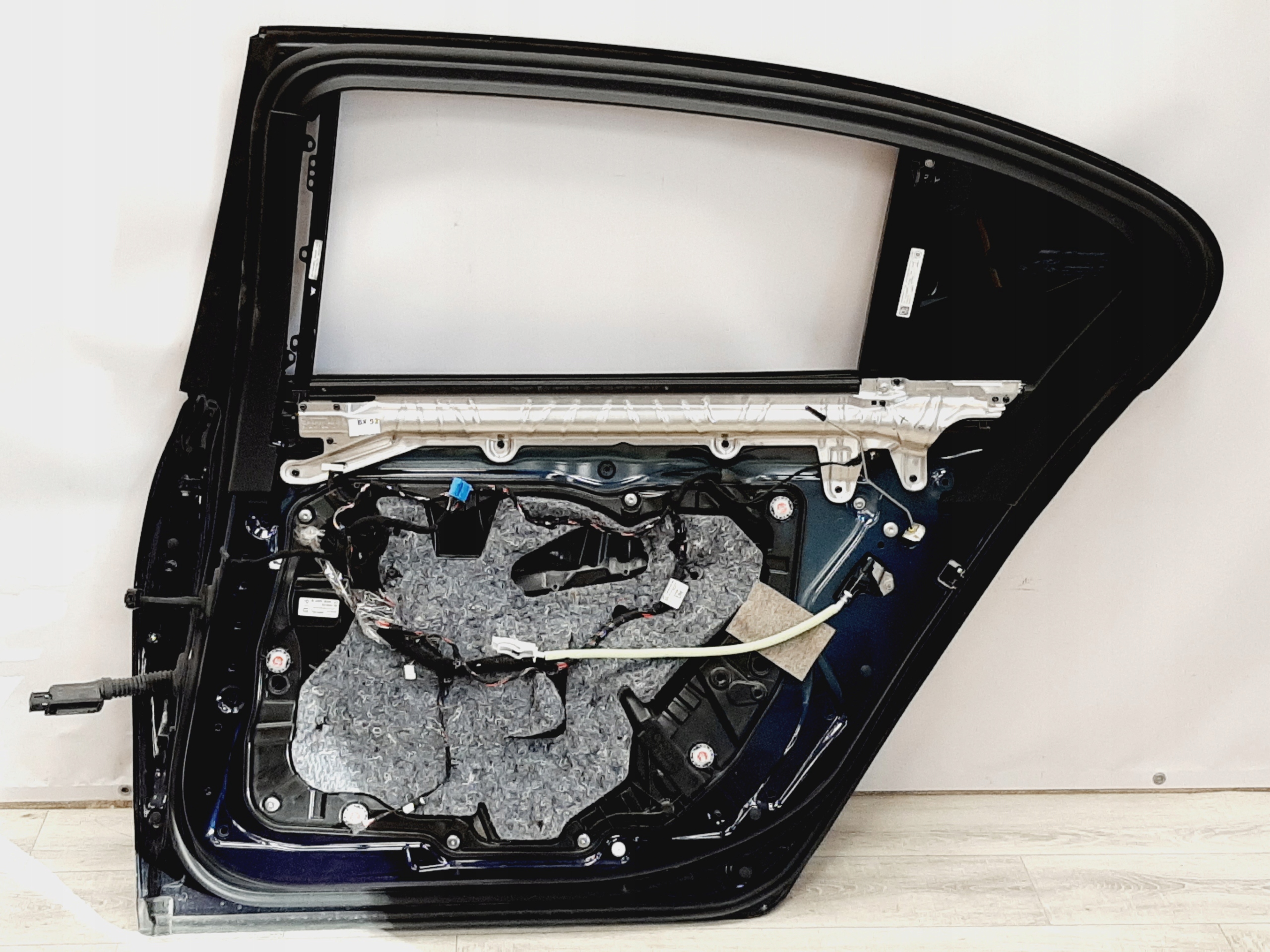 Door Right Rear BMW 7 G12 LCI C3Z KeyLess Soft Close Shadow - galeria