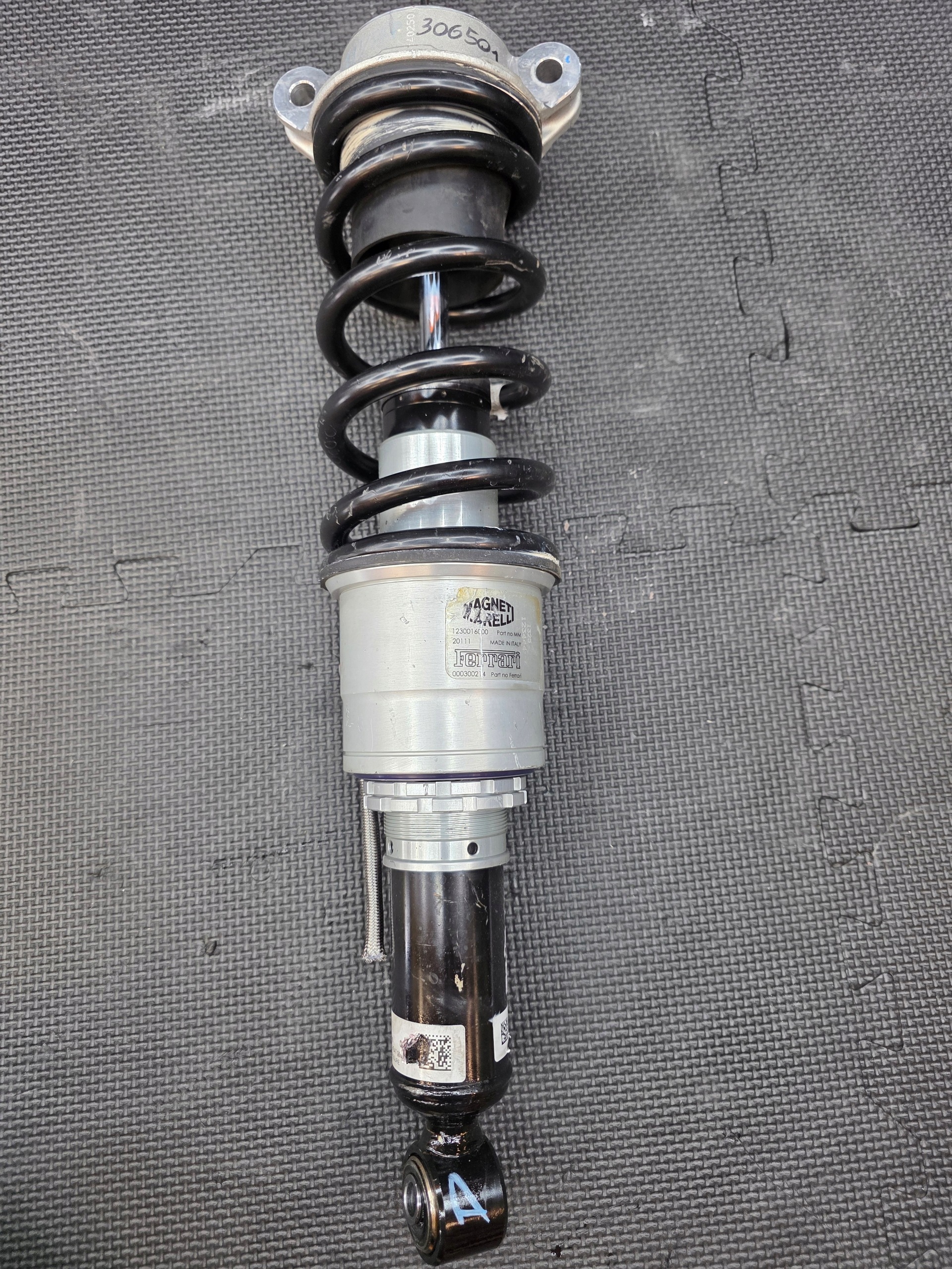 Amortyzator Shock Absorber Ferrari 296 Magneride Dual Mode F171 - galeria