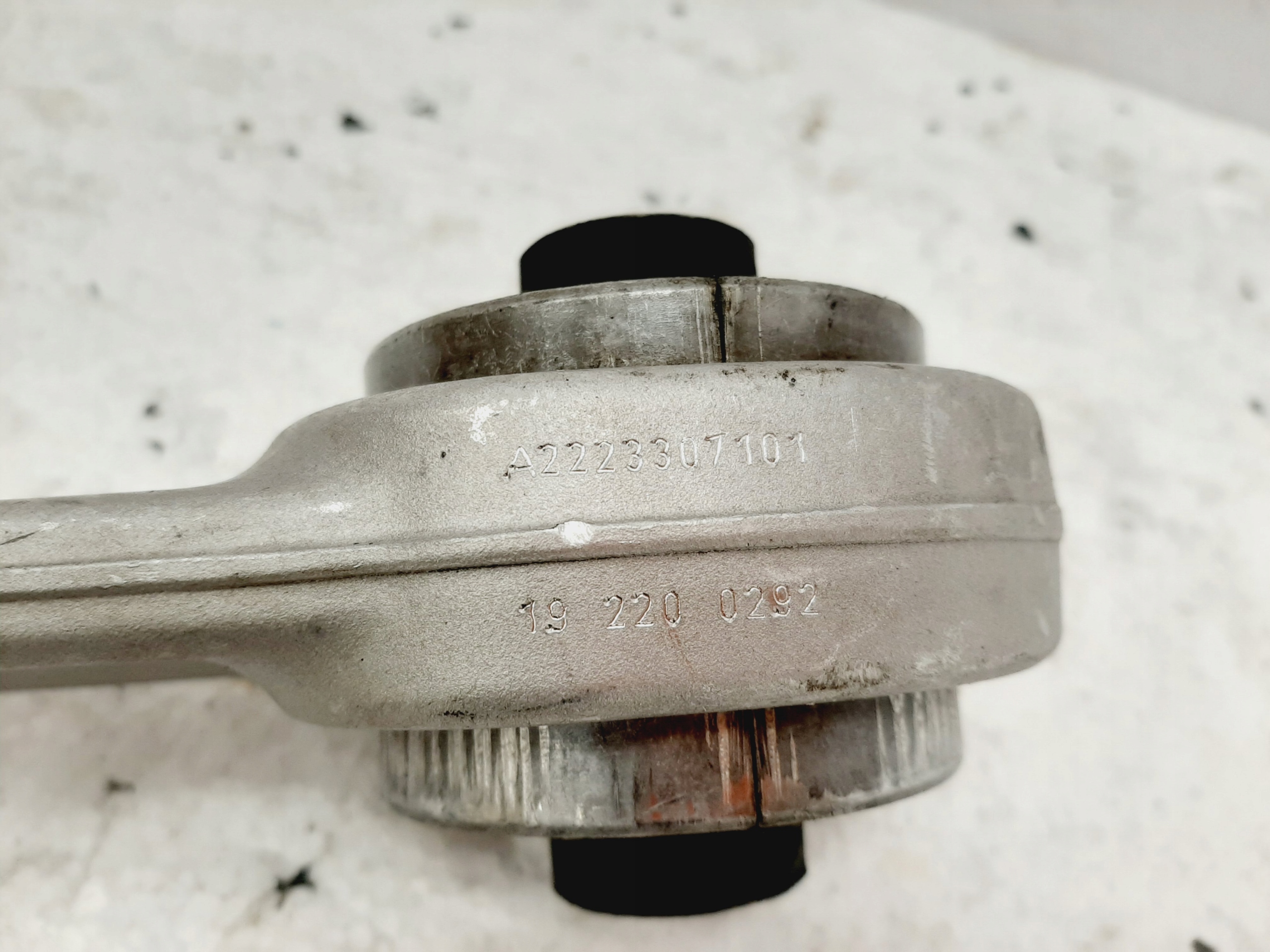 Mercedes S63 AMG W222 W217 4M FRONT ARM LEFT - galeria