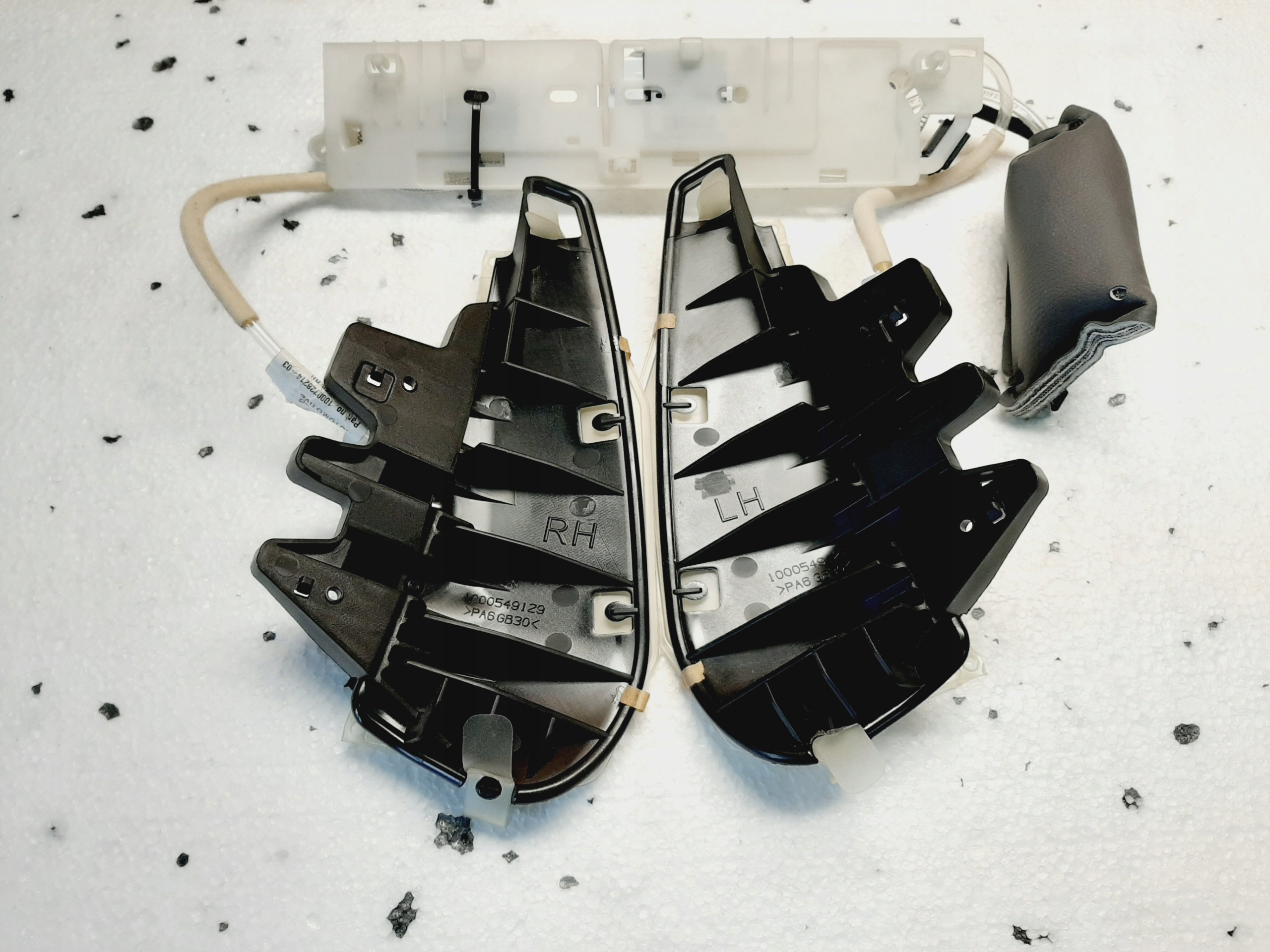 Cushion Inflating Seat Back Width Adjustment BMW G30 F90 - galeria