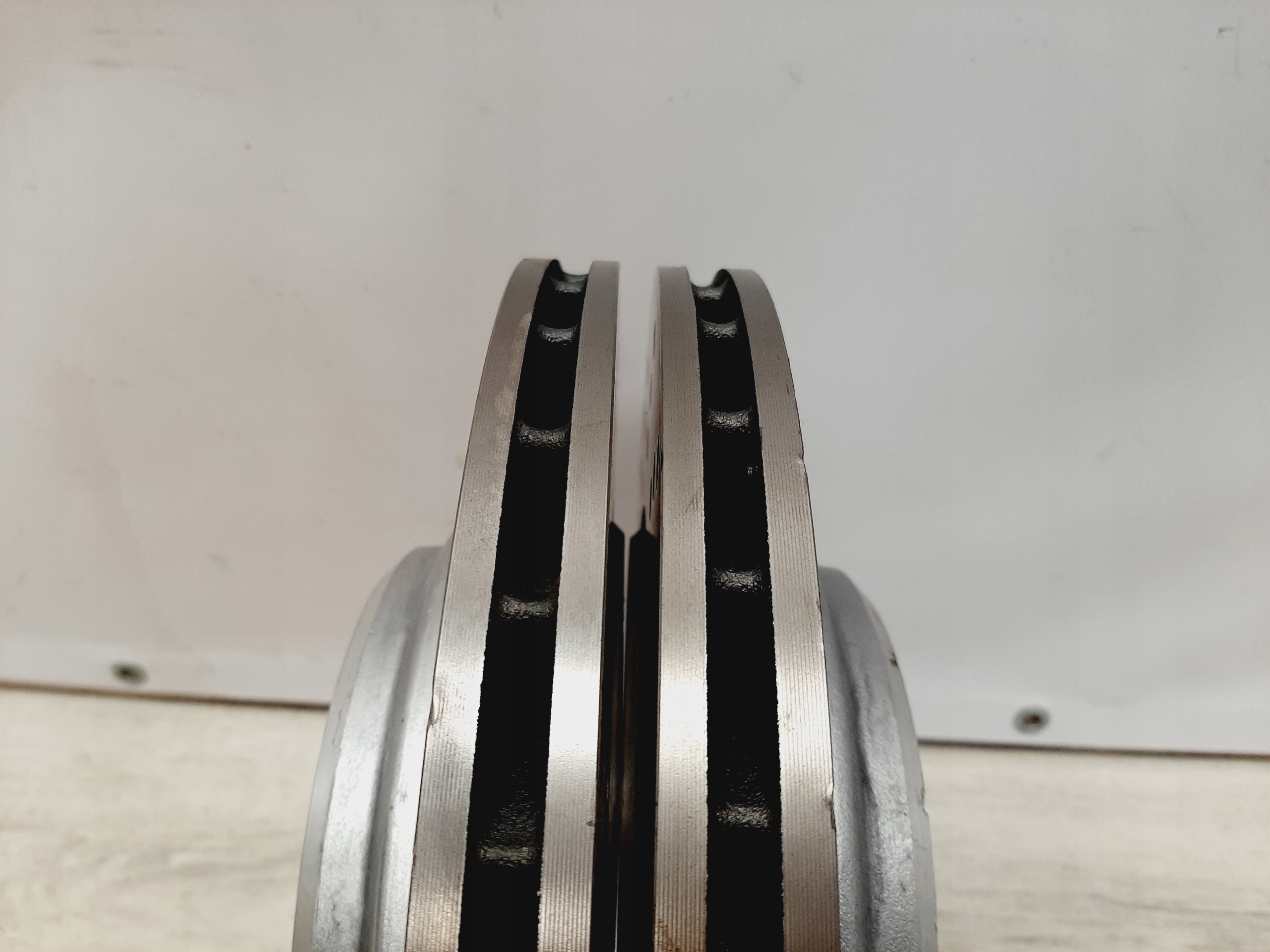 BMW M3 E90 E92 E93 ЗАДНИЙ ДИСК НОВЫЙ OEM! Набор - galeria