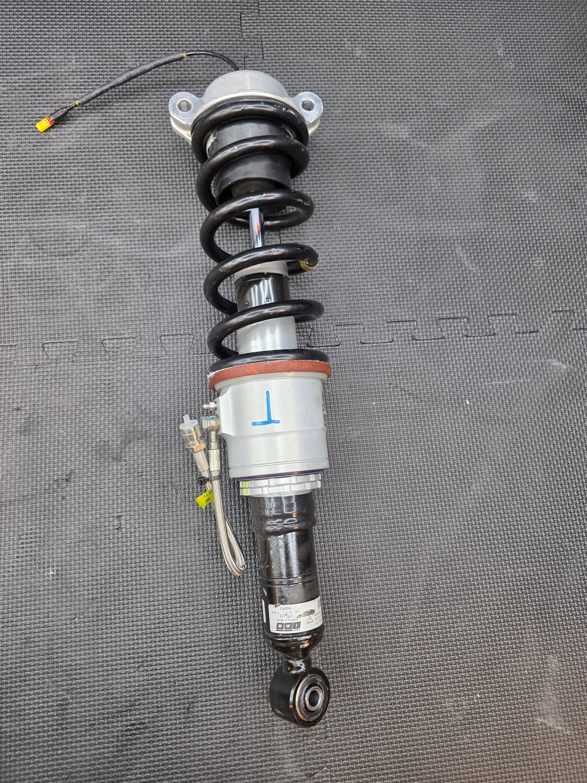 Amortyzator Shock Absorber Ferrari 12 Cilindri 812 Magneride Dual Mode - galeria