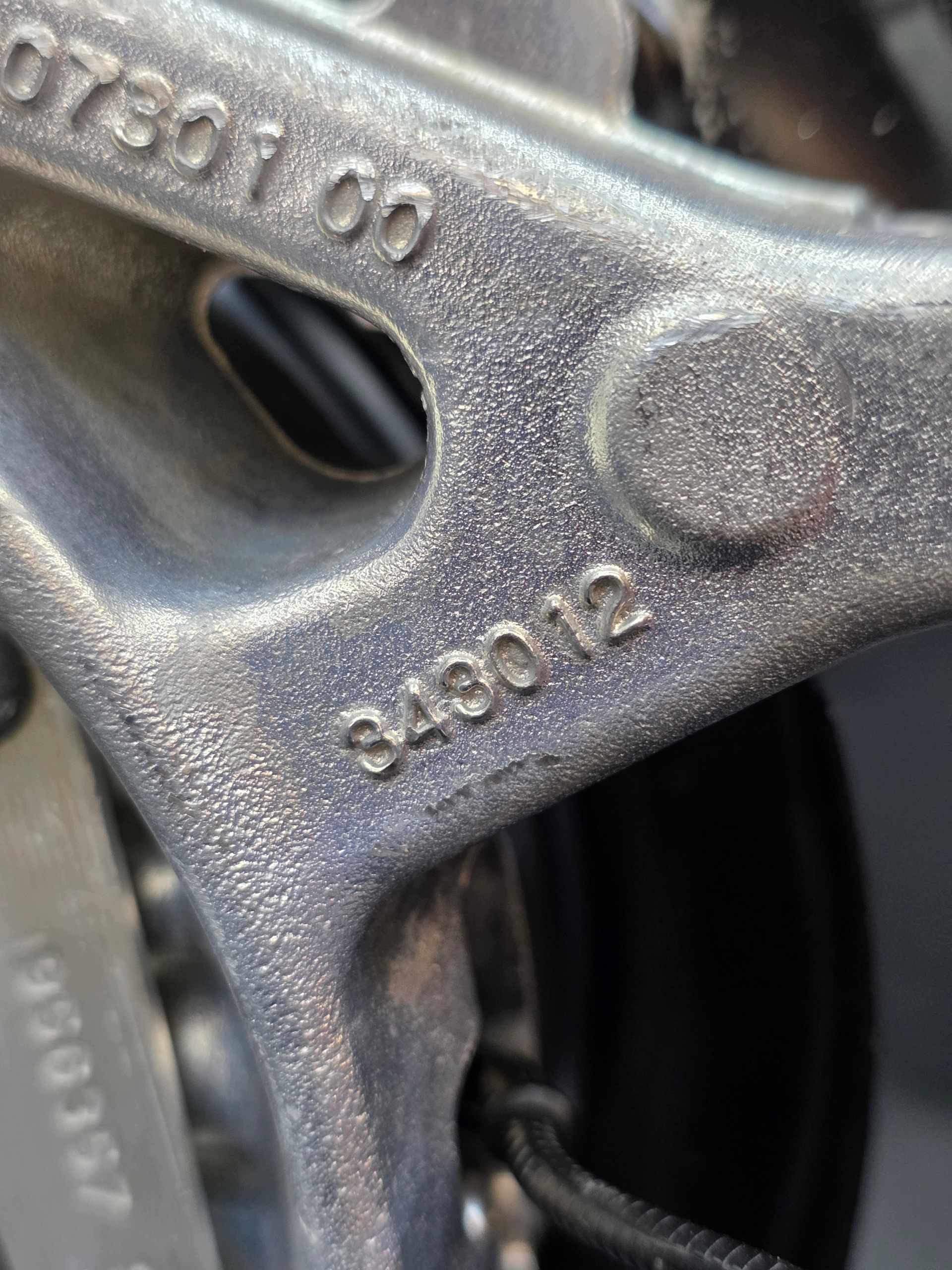 Kompletne ZAWIESZENIE Ferrari 296 SF90 Zwrotnica Amortyzator Wahacz Piasta - galeria