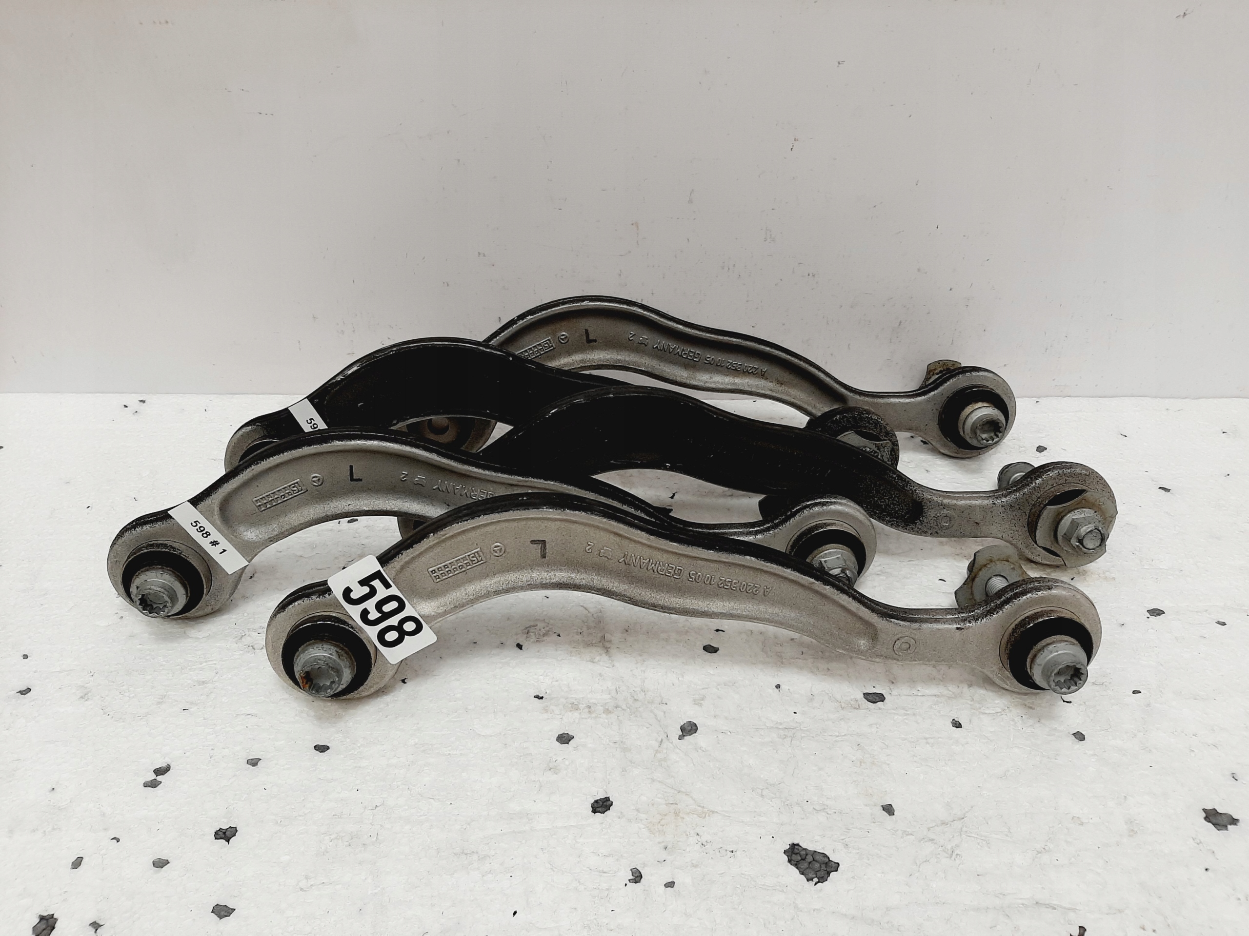 Rear Control Arm Mercedes W222 New - galeria