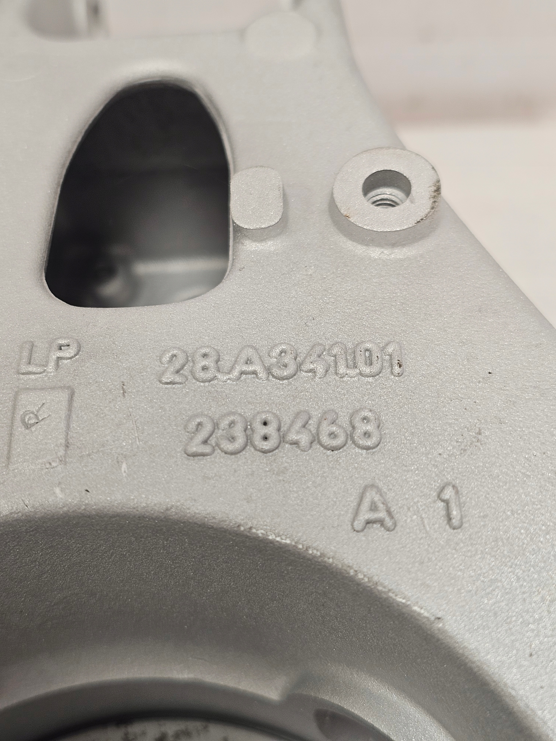 Achsschenkelnabe Ferrari 458 488 FF 812 F12 California LINKS HINTEN - galeria