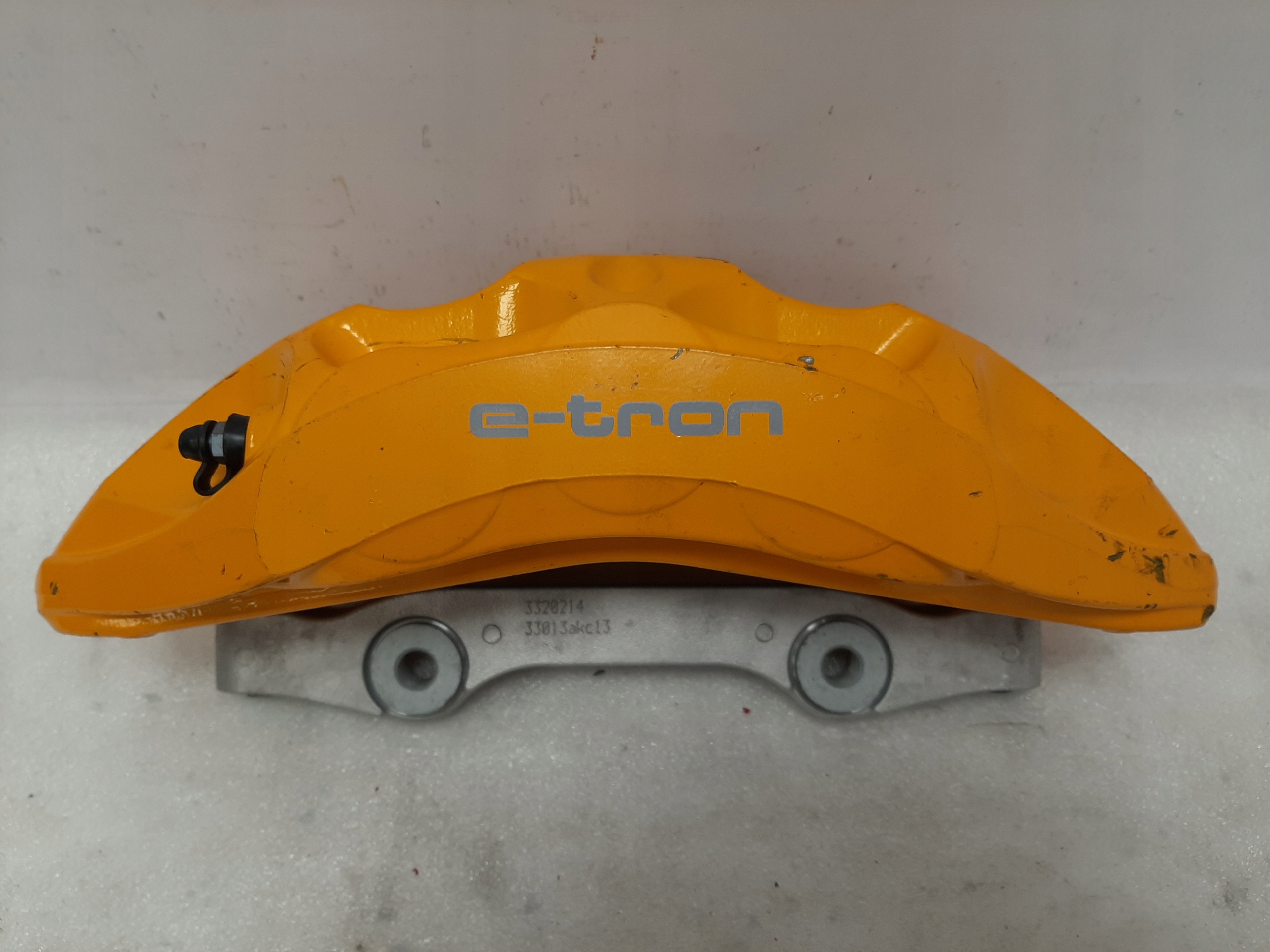 Audi E-Tron Front Calipers 4KE Q7 4M Q8 Touareg - galeria