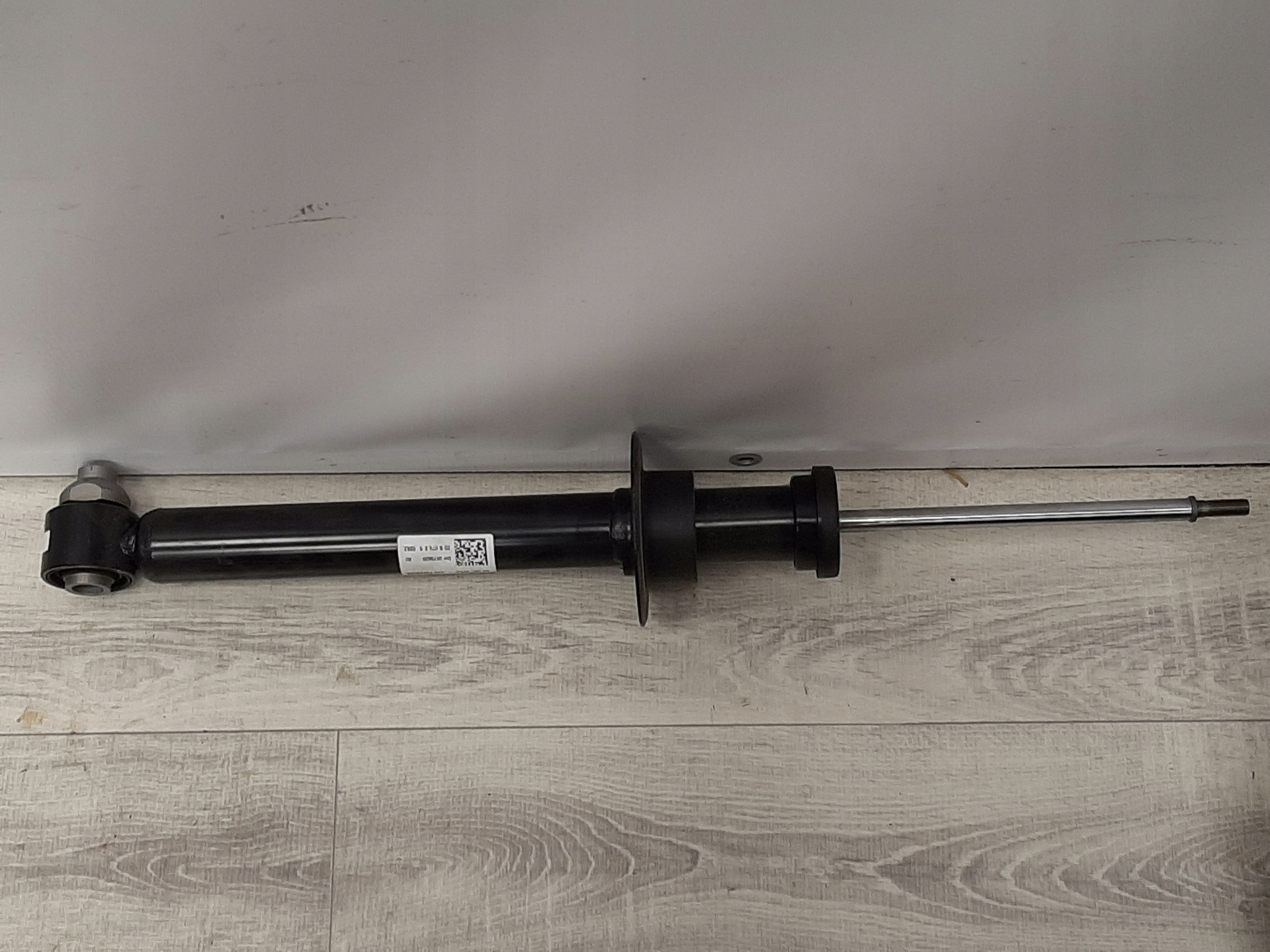 BMW G30 M550d 530e Stoßdämpfer hinten ORIGINAL - galeria