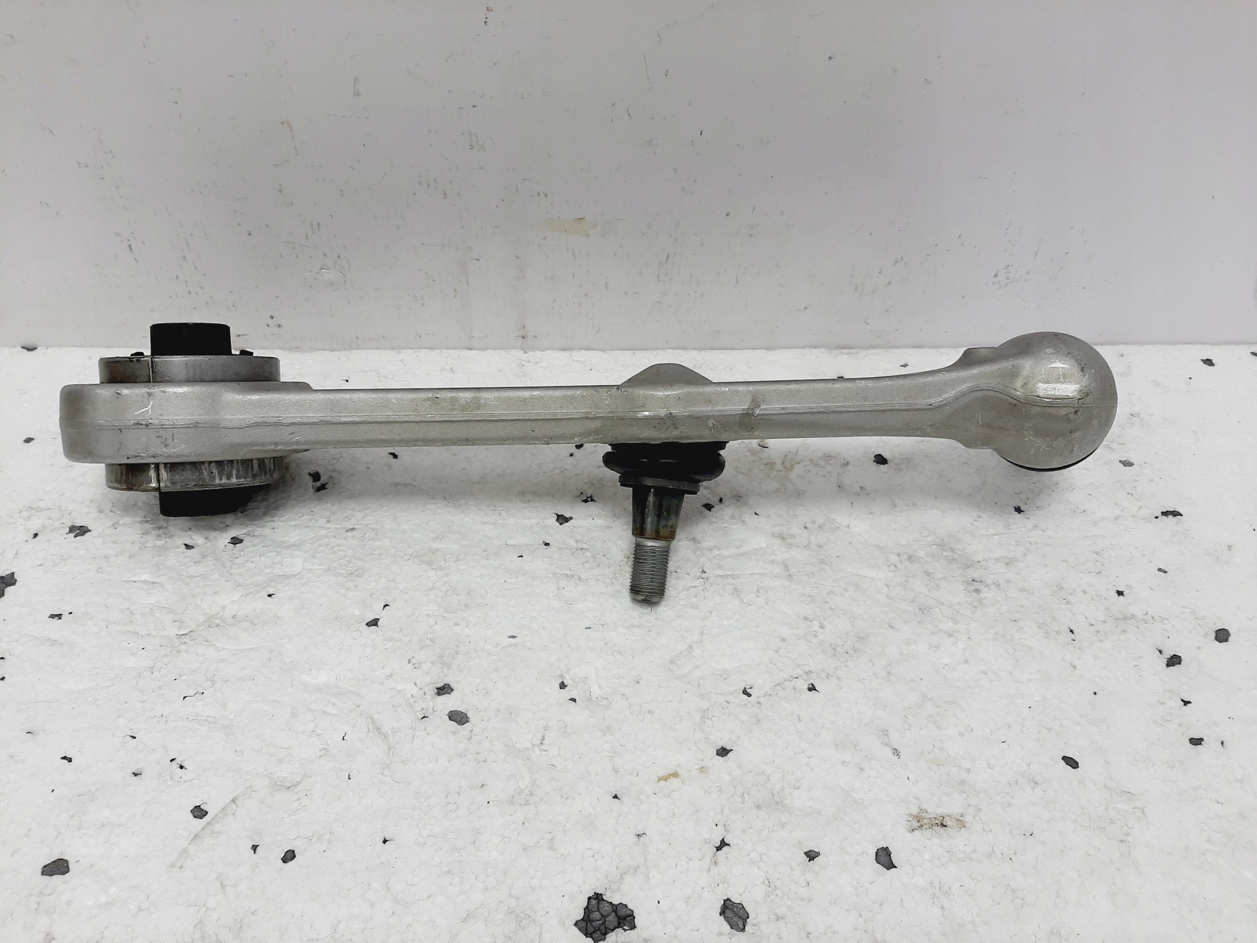 Mercedes S63 AMG W222 W217 4M FRONT ARM LEFT - galeria
