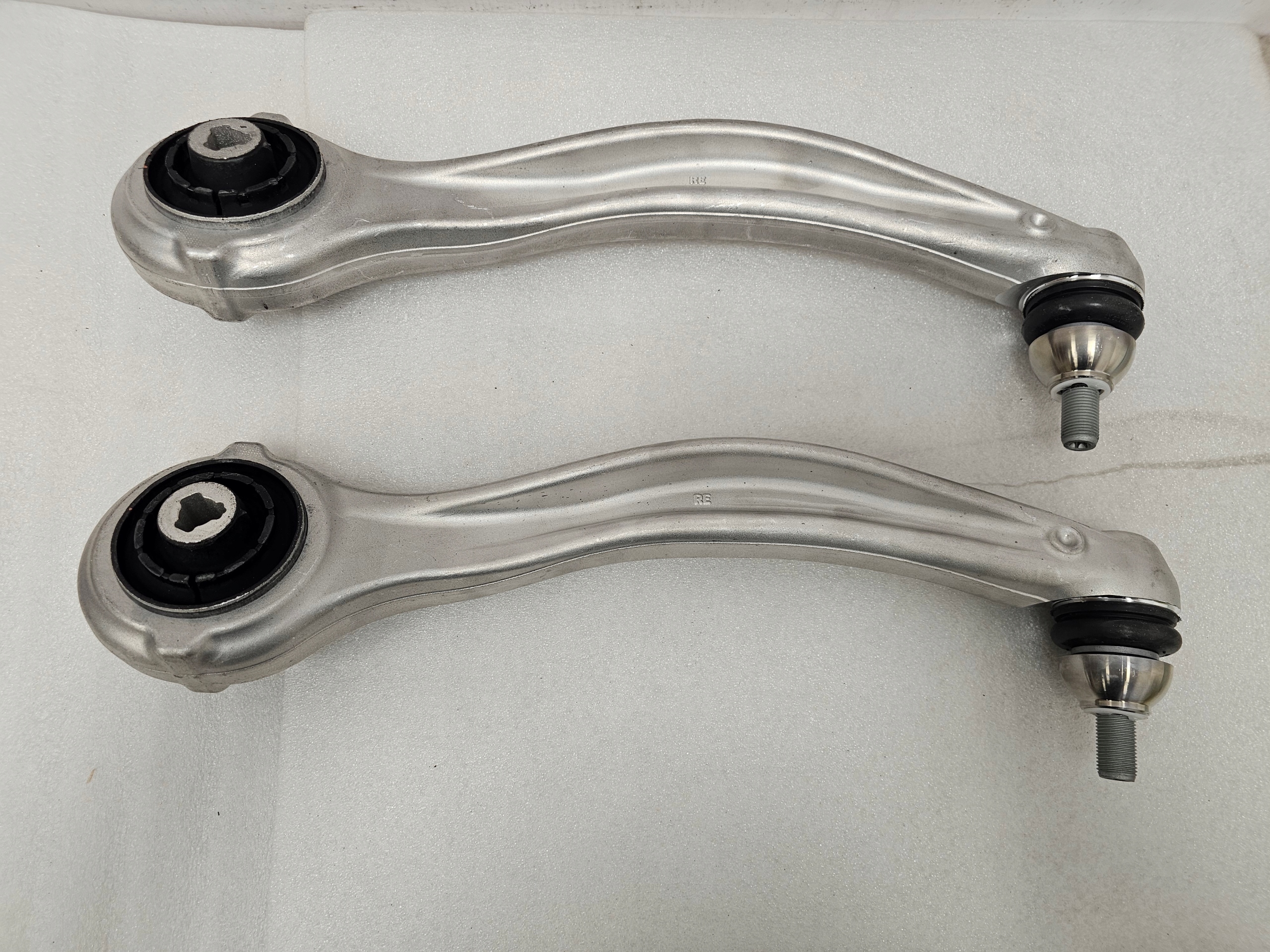 Front Right Control Arm Mercedes AMG W206 W214 W236 C63 E53 CLE 53 - galeria