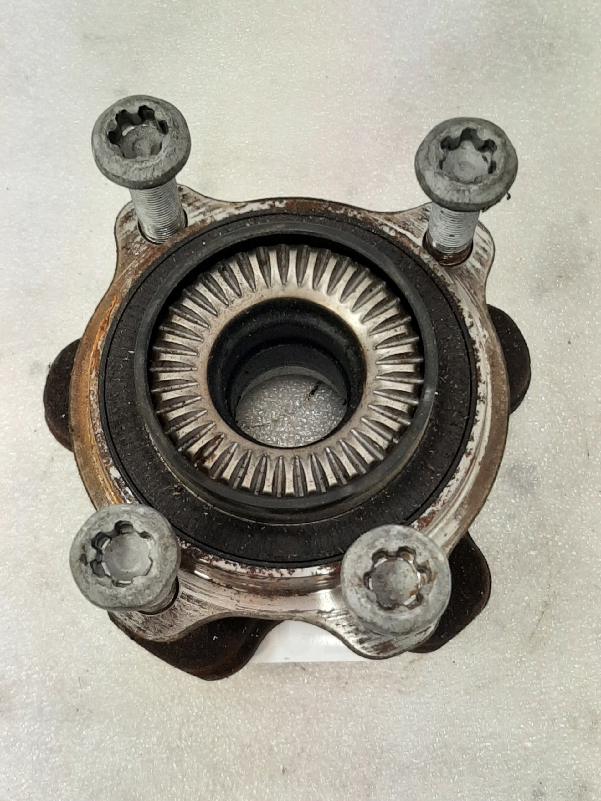 BMW G11 G14 G15 G16 G20 G30 hub - galeria