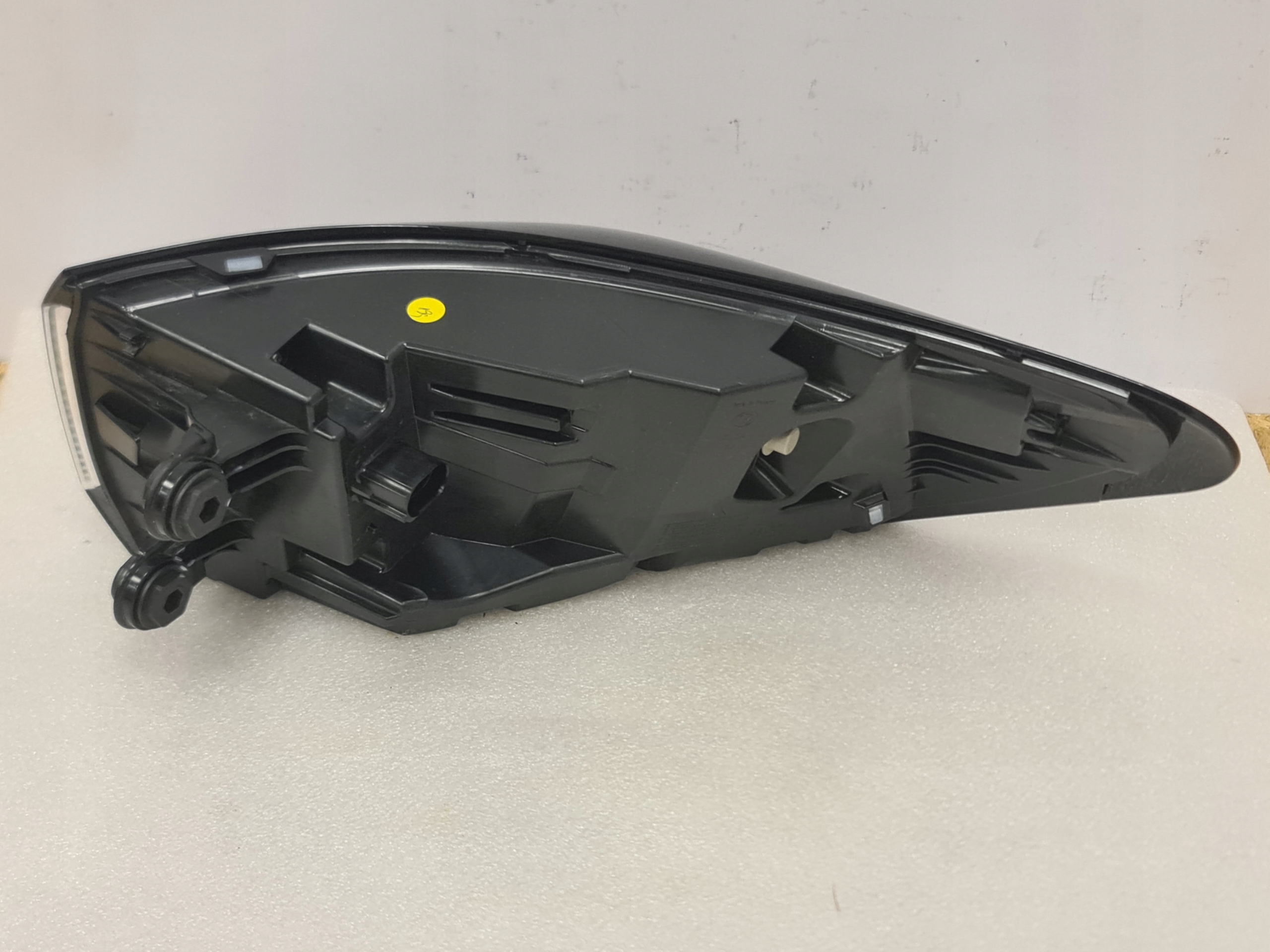 VW ID4 ID.4 Rear Lamp Rear Left 11A945207A - galeria