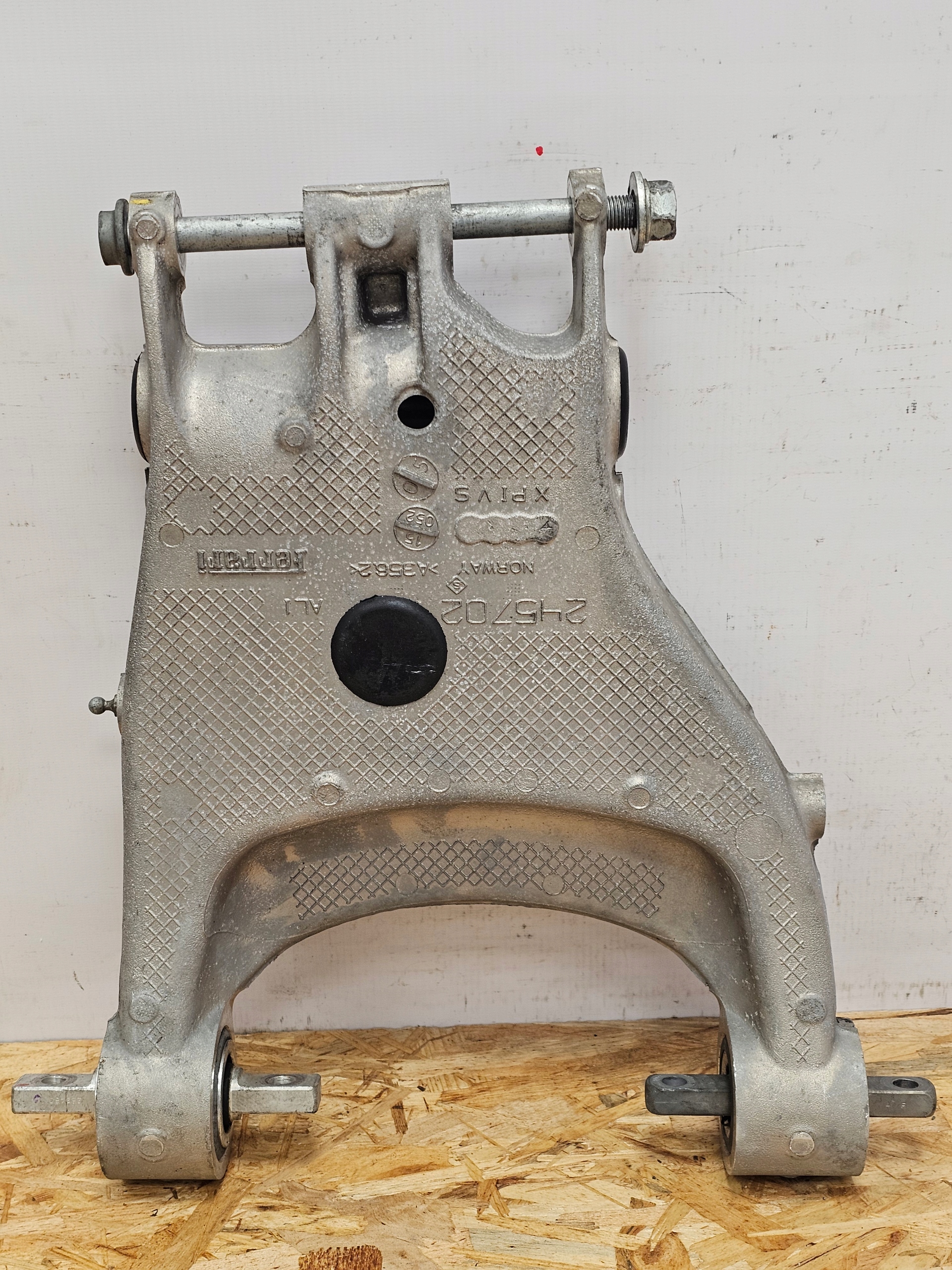 Schwinge hinten hinten LINKS Ferrari 458 Italia 488 California FF F12 - galeria