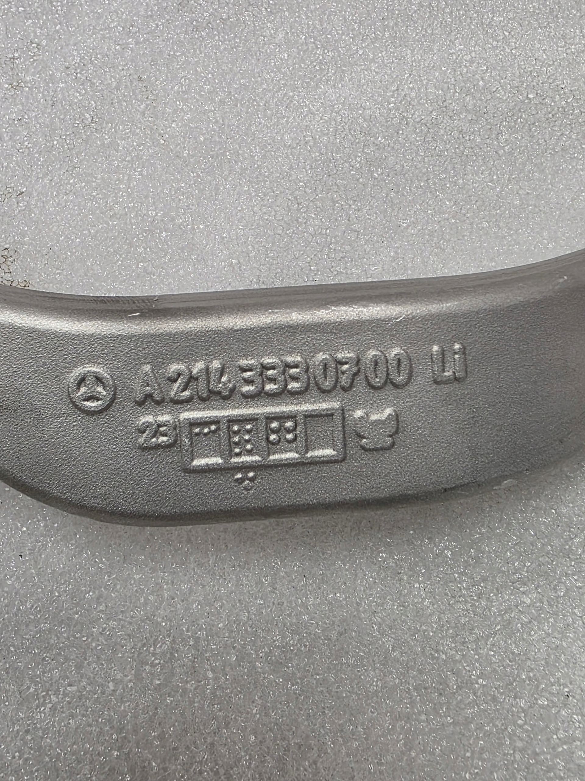 Важіль передній лівий Mercedes W214 W236 4Matic A2143330700 LI - galeria