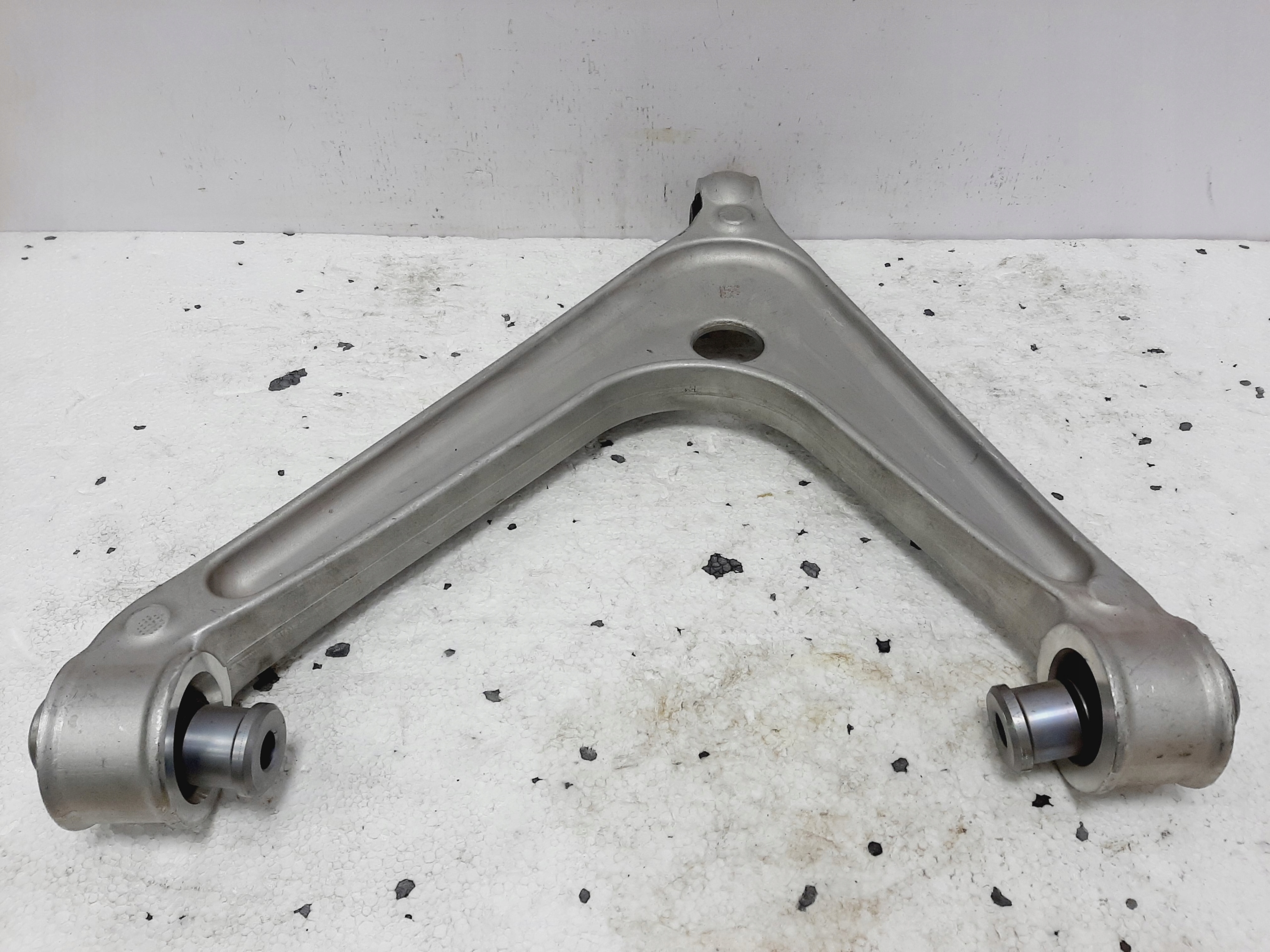 Mercedes W190 AMG GT S C Rear lower wishbone - galeria