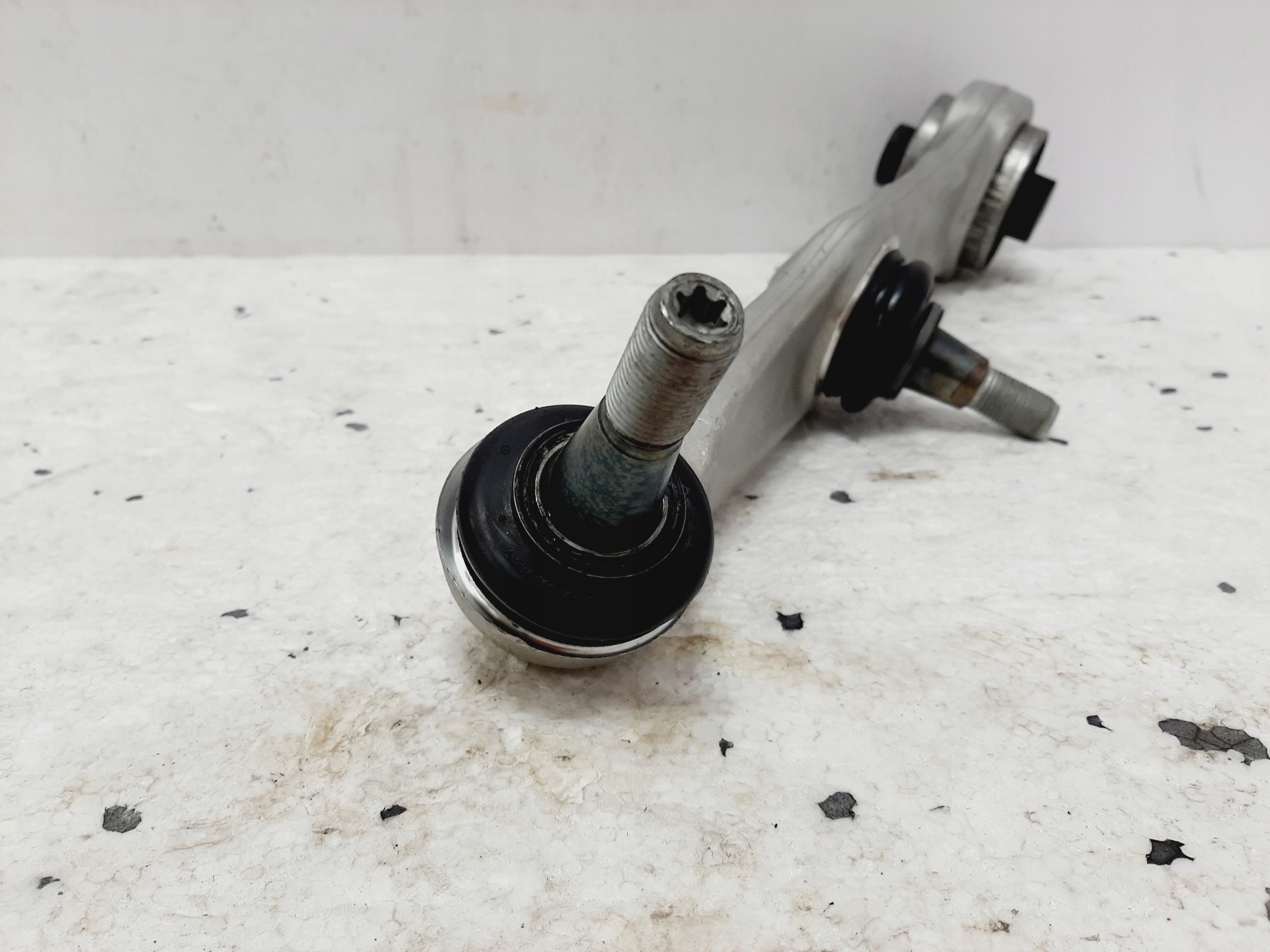 Mercedes S63 AMG W222 W217 4M FRONT ARM LEFT - galeria