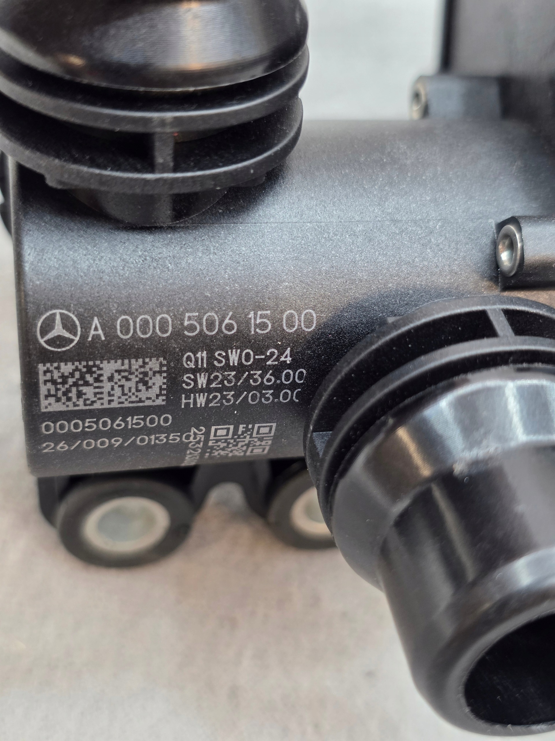 Mercedes Kühlwasserventil A0005061500 - galeria