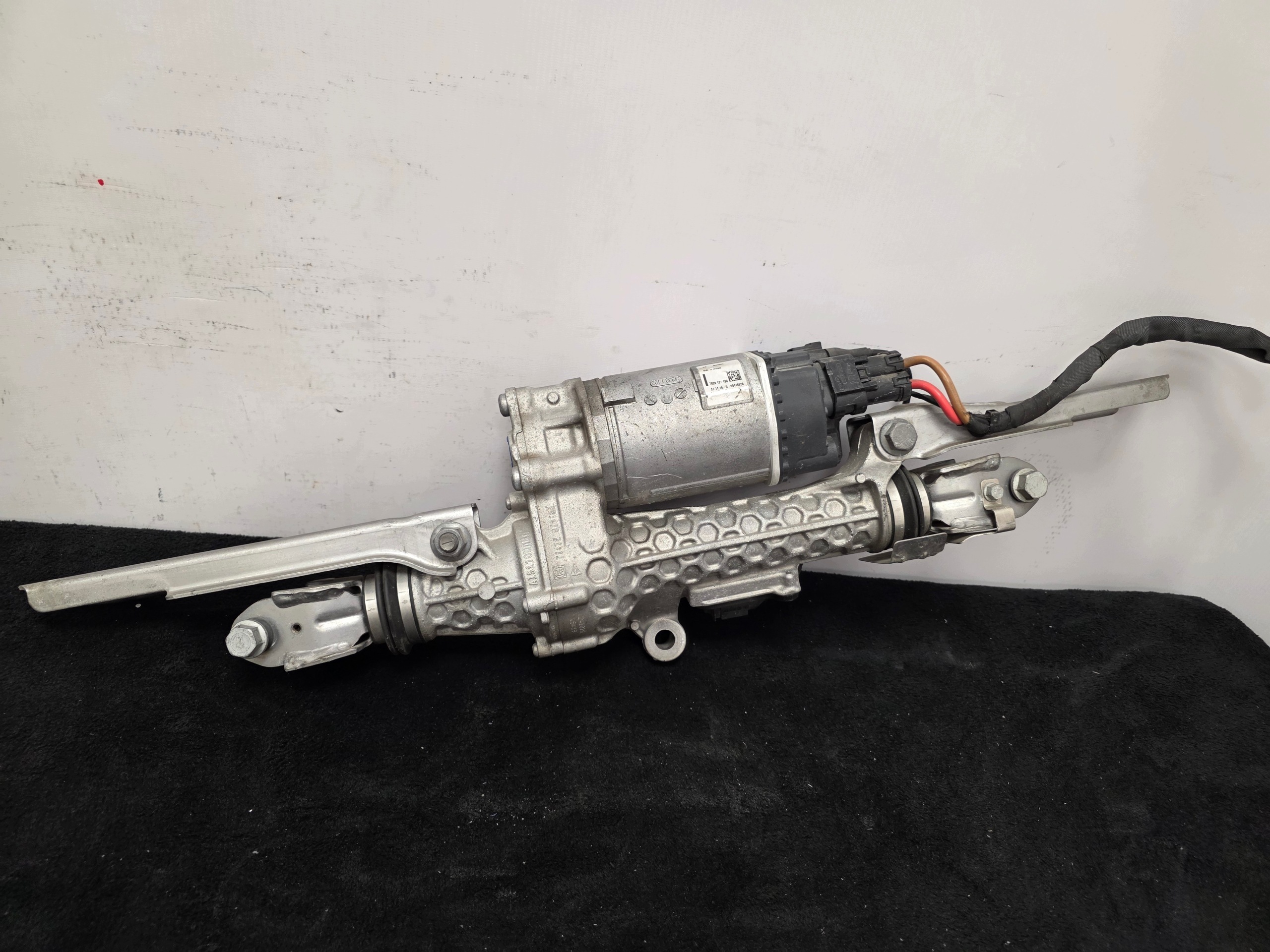 Aktuator HSR BMW G30 G11 G12 G05 G06 G07 X5 X6 X7 - galeria