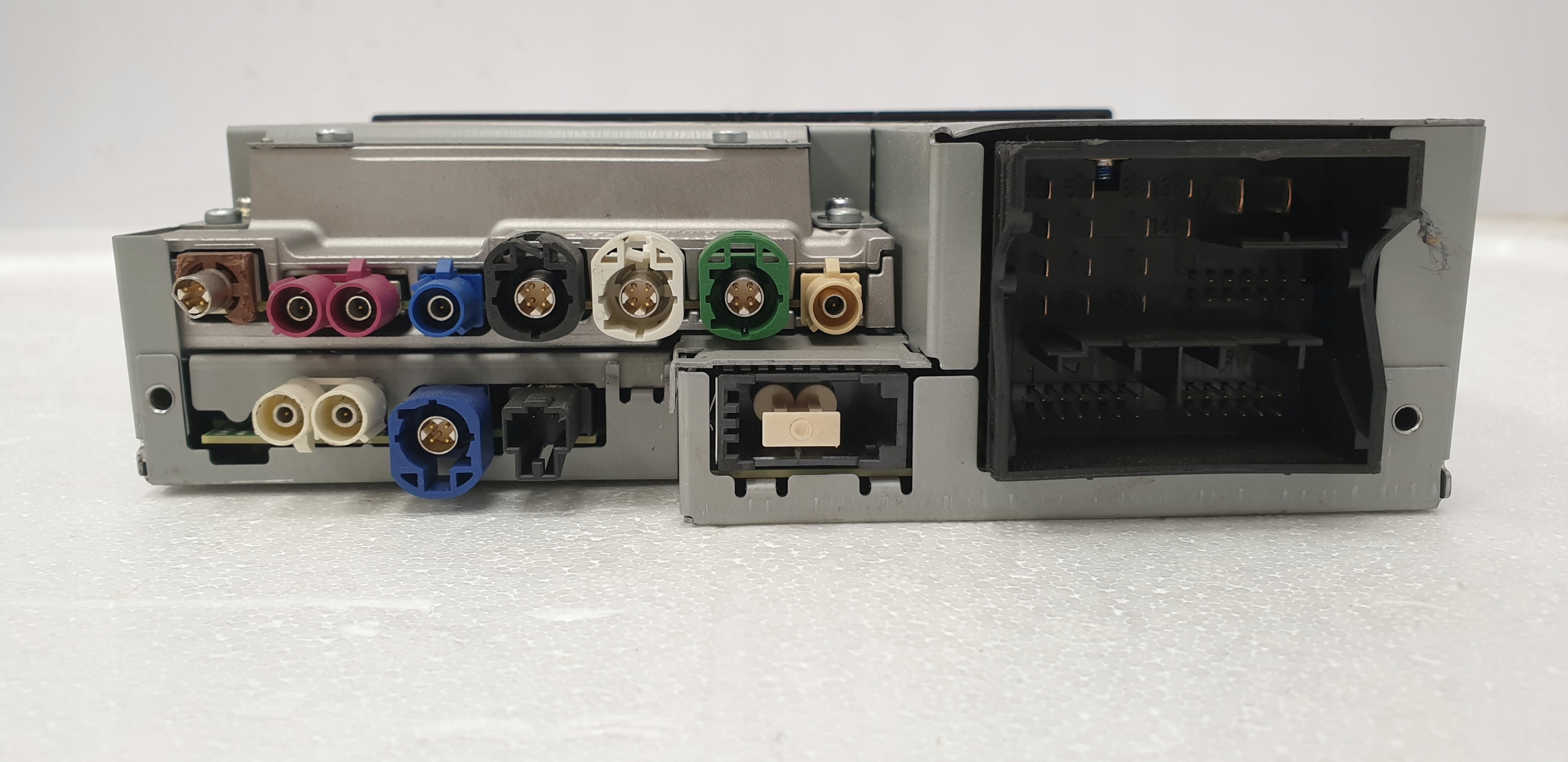 Audi Navigation MMI Multimedia Reader 83A035029A - galeria