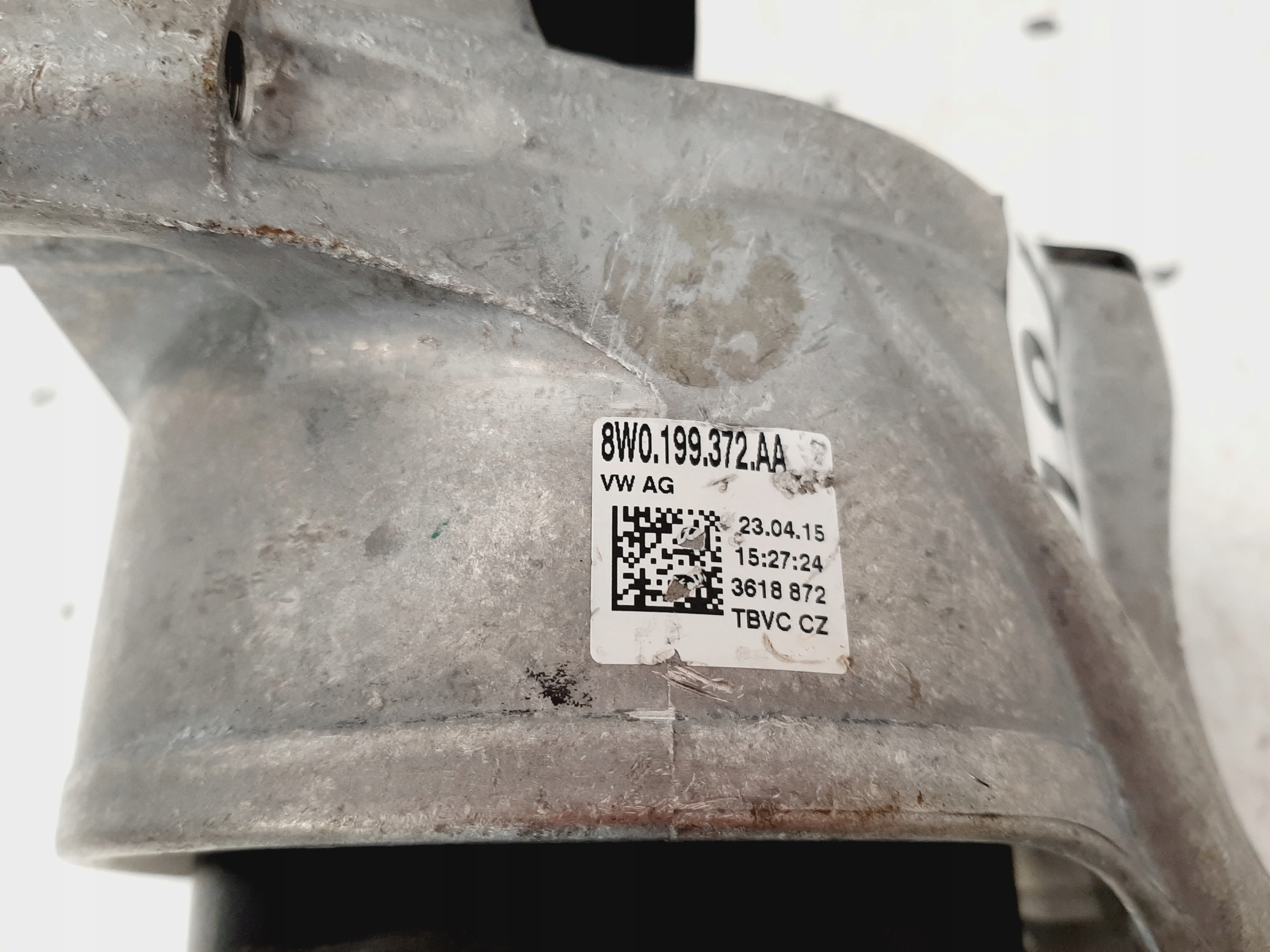 Engine Mount Audi A4 A5 8W0199372AA - galeria