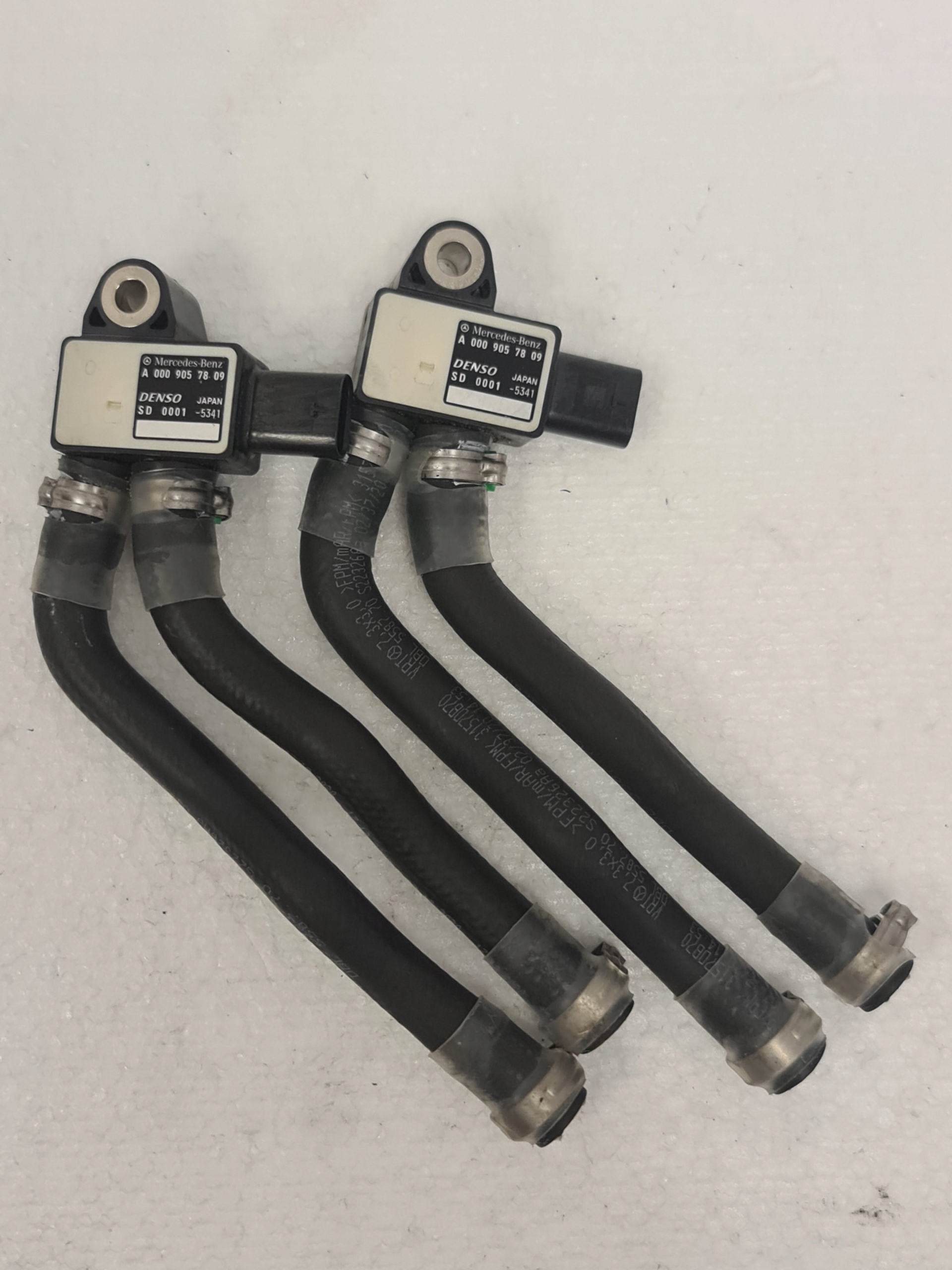 Exhaust gas pressure sensor Mercedes OM276 276 NEW - galeria