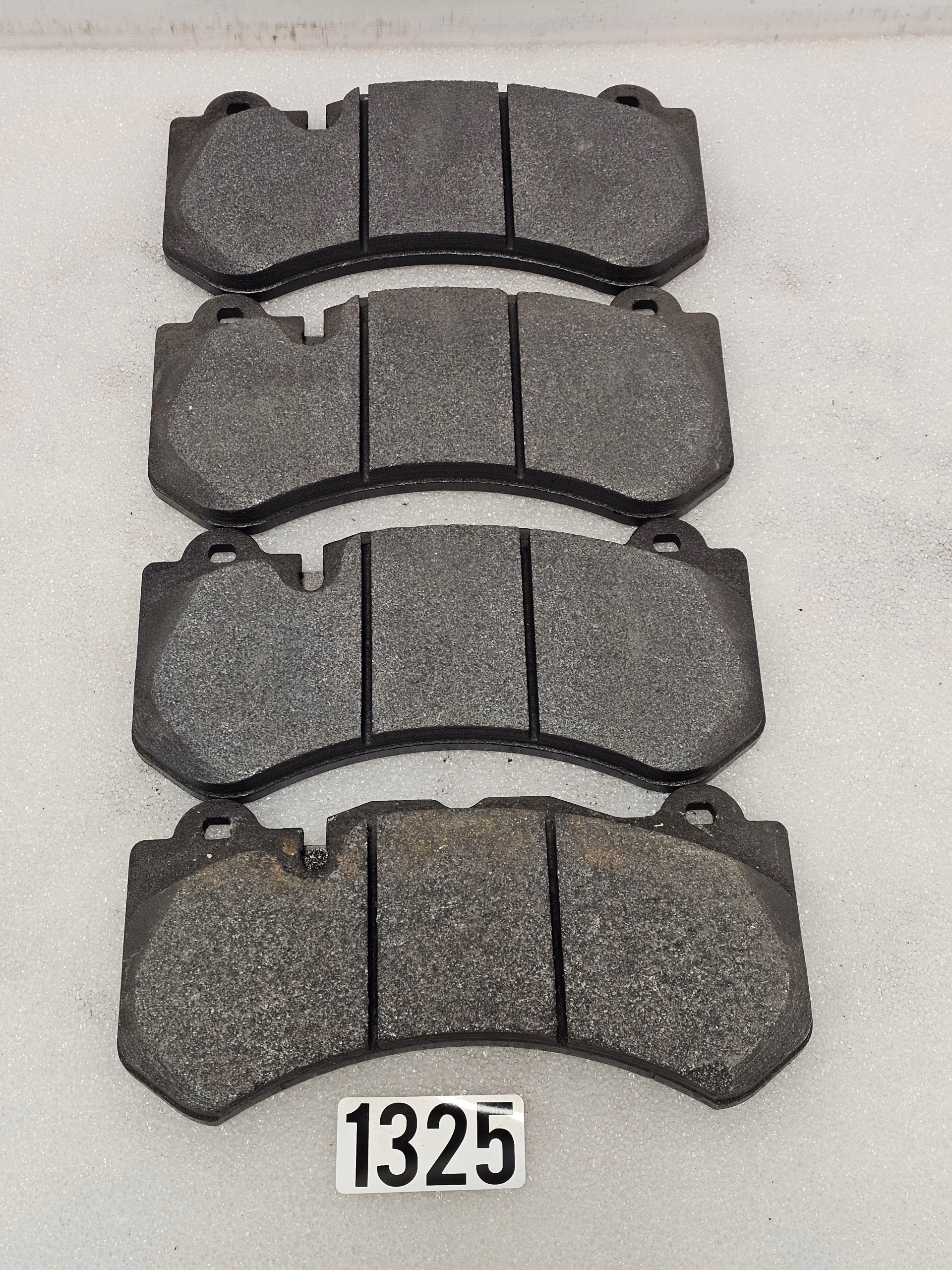 Mercedes W222 W217 AMG Pads Stahl vorne - galeria