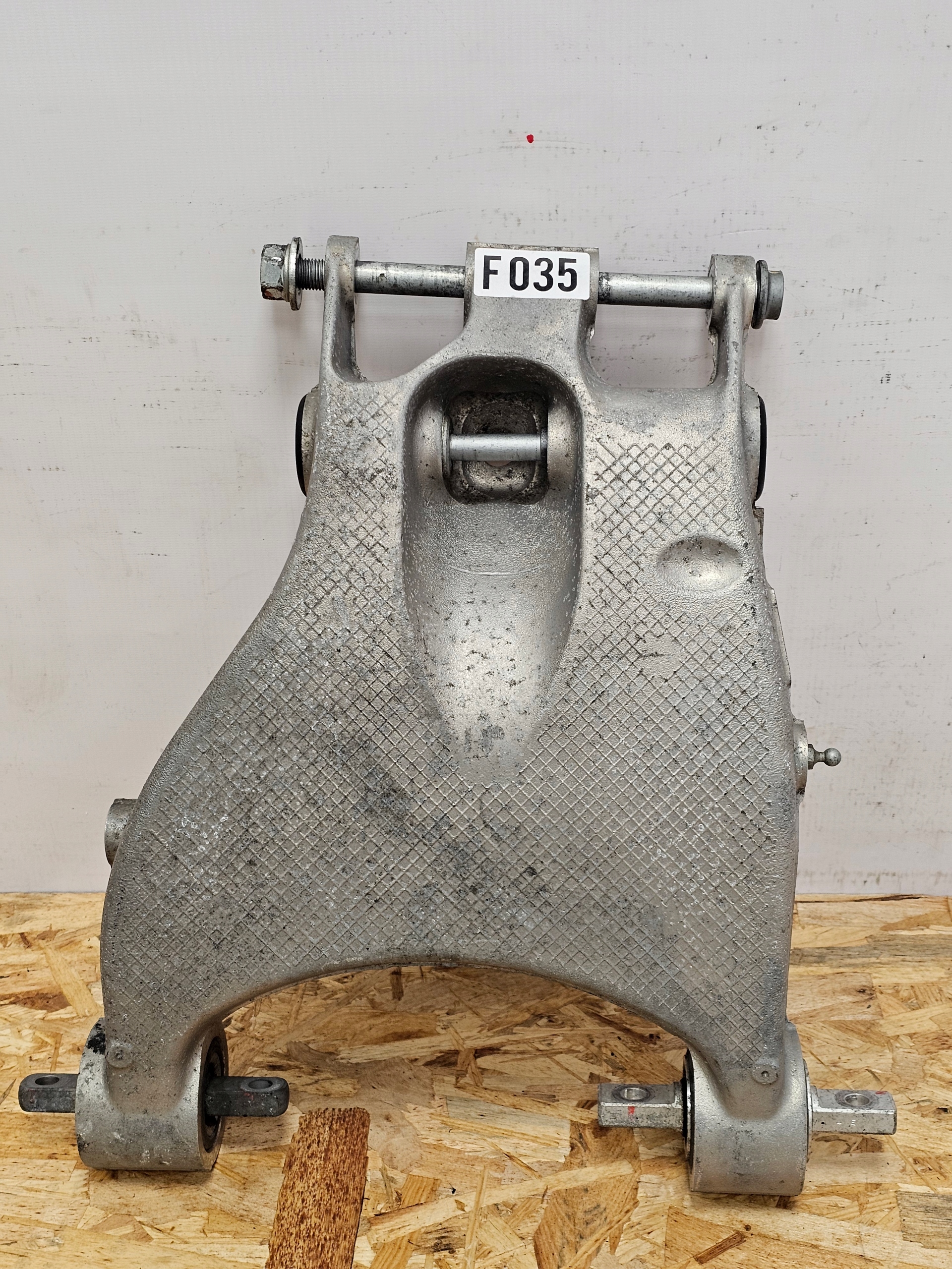 Schwinge hinten hinten LINKS Ferrari 458 Italia 488 California FF F12 - galeria