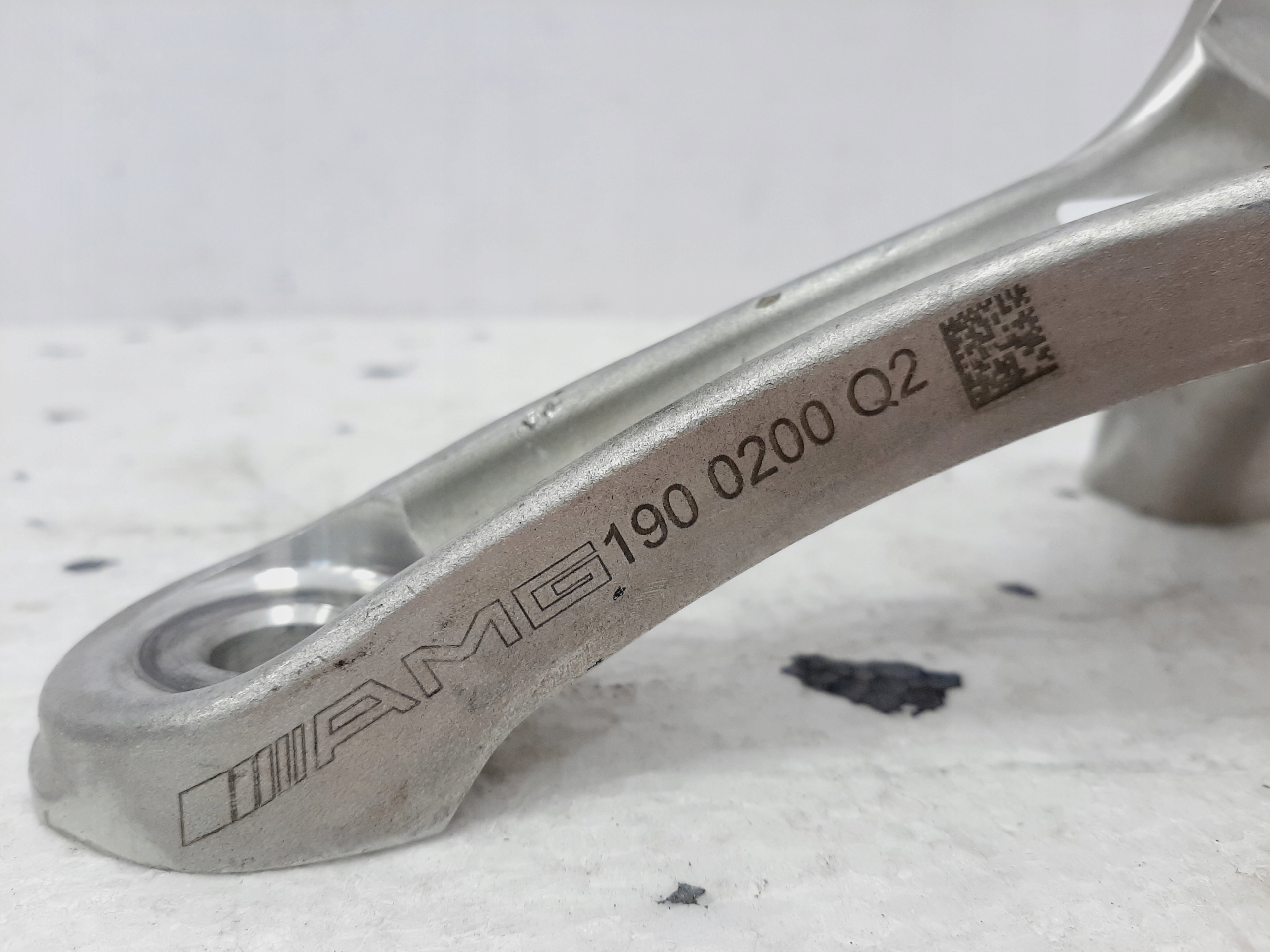 Mercedes AMG GT W190 rear steering knuckle mounting - galeria